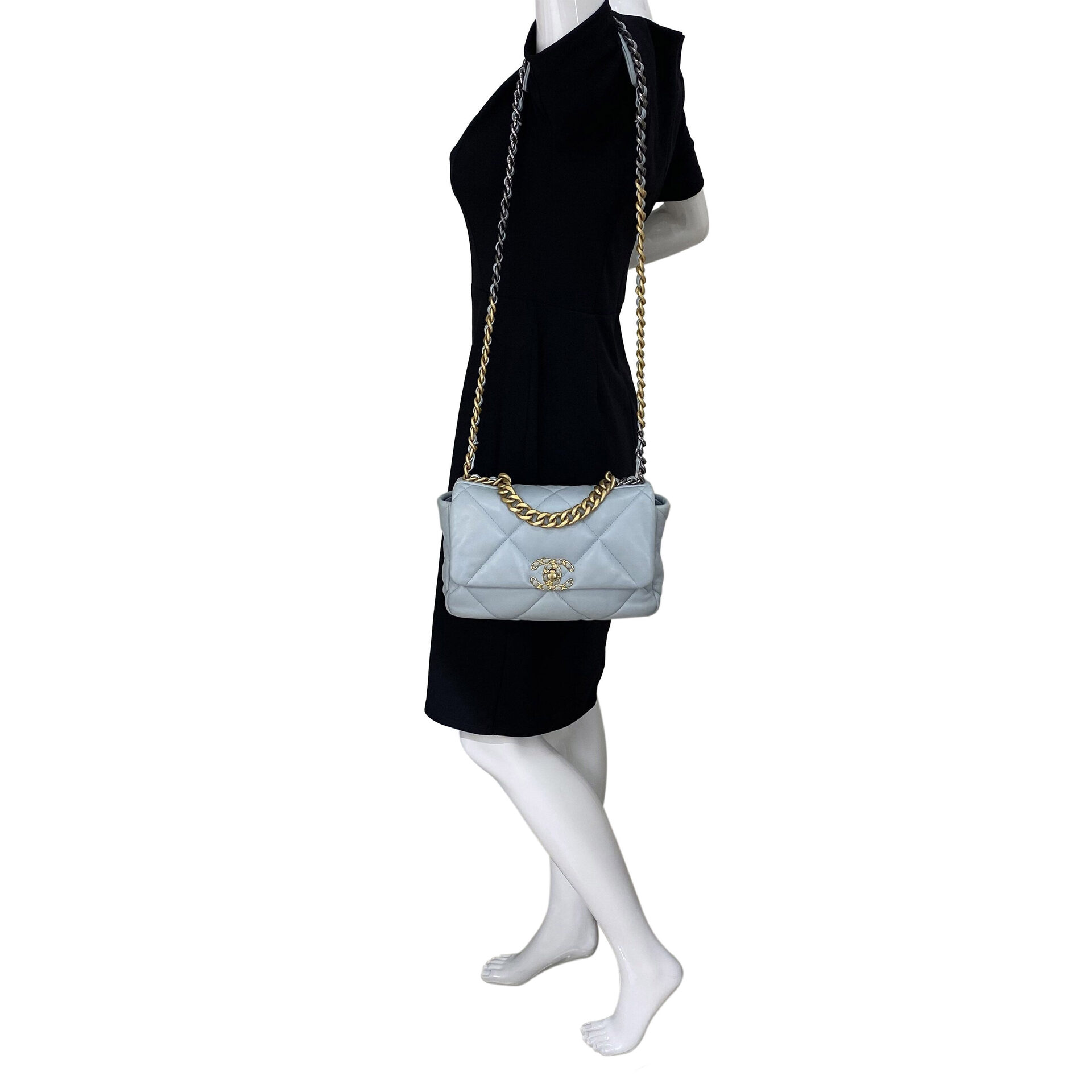 Bolsa Chanel 19 Flap Bag