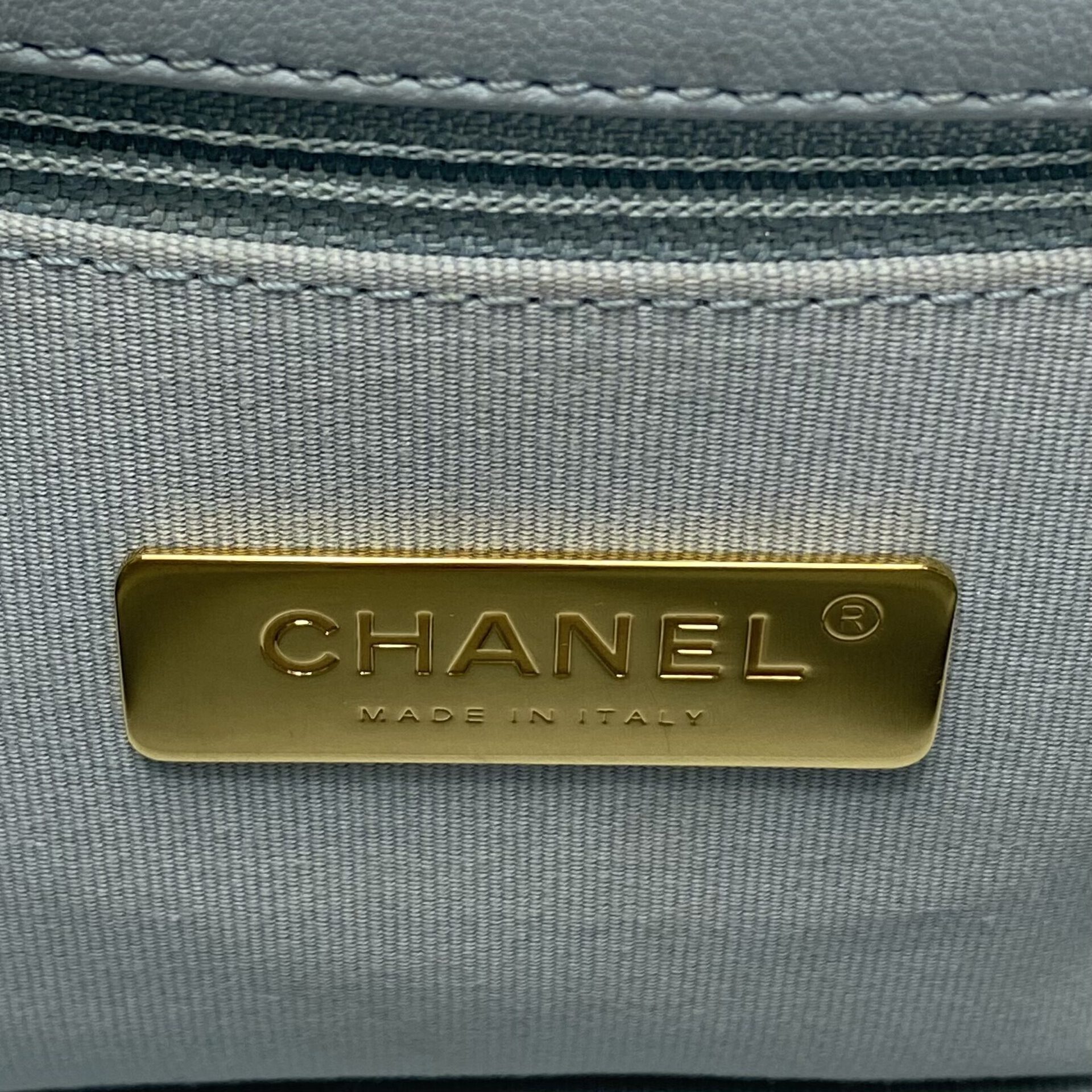 Bolsa Chanel 19 Flap Bag