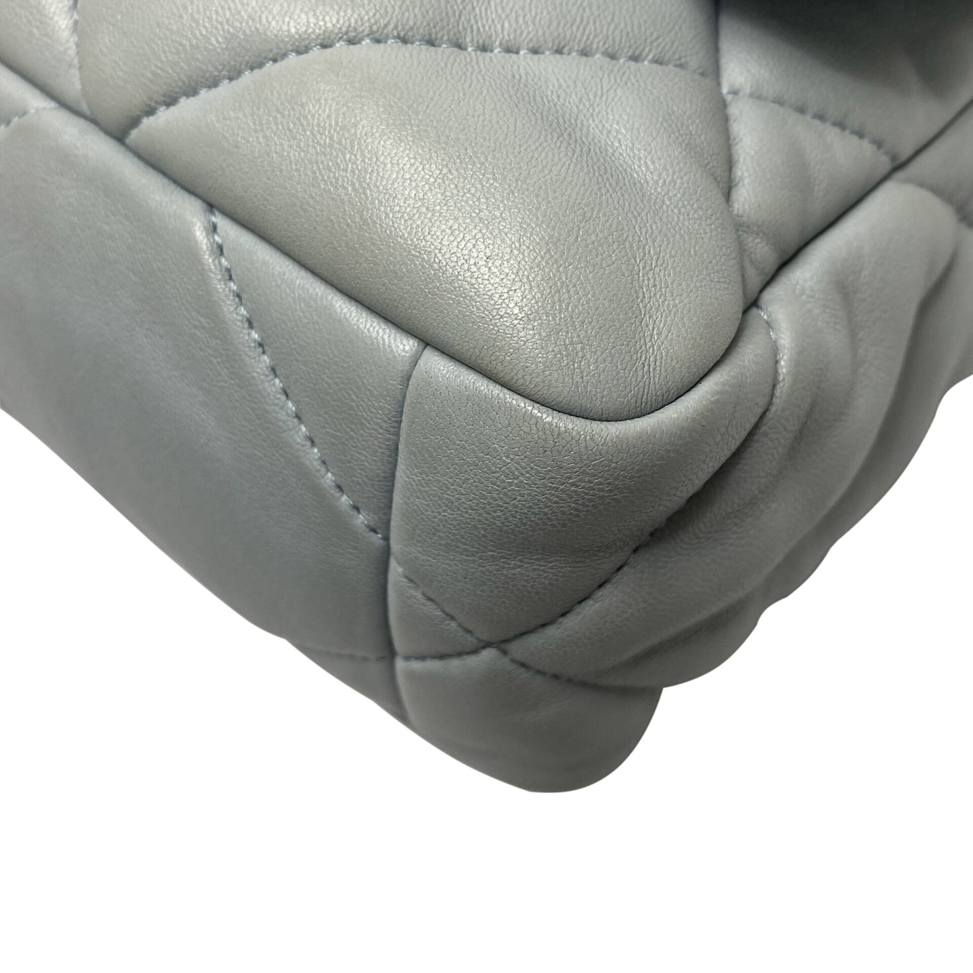 Bolsa Chanel 19 Flap Bag