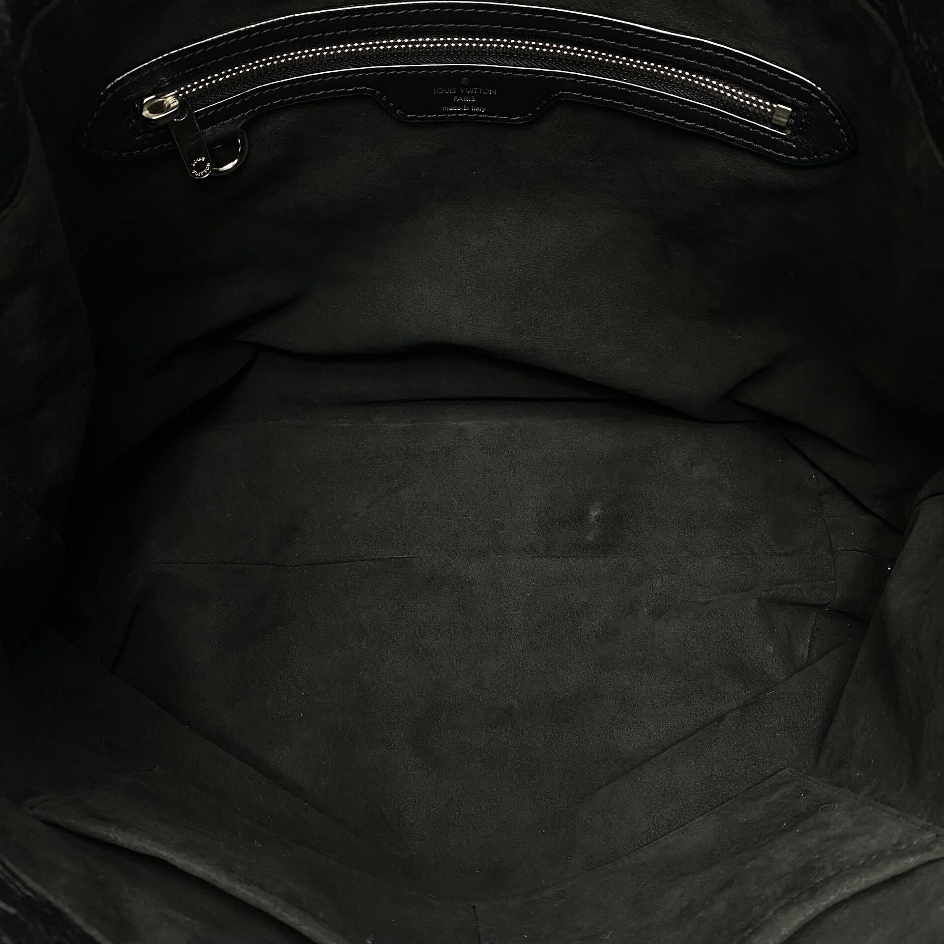 Bolsa Louis Vuitton Antheia Hobo Preta
