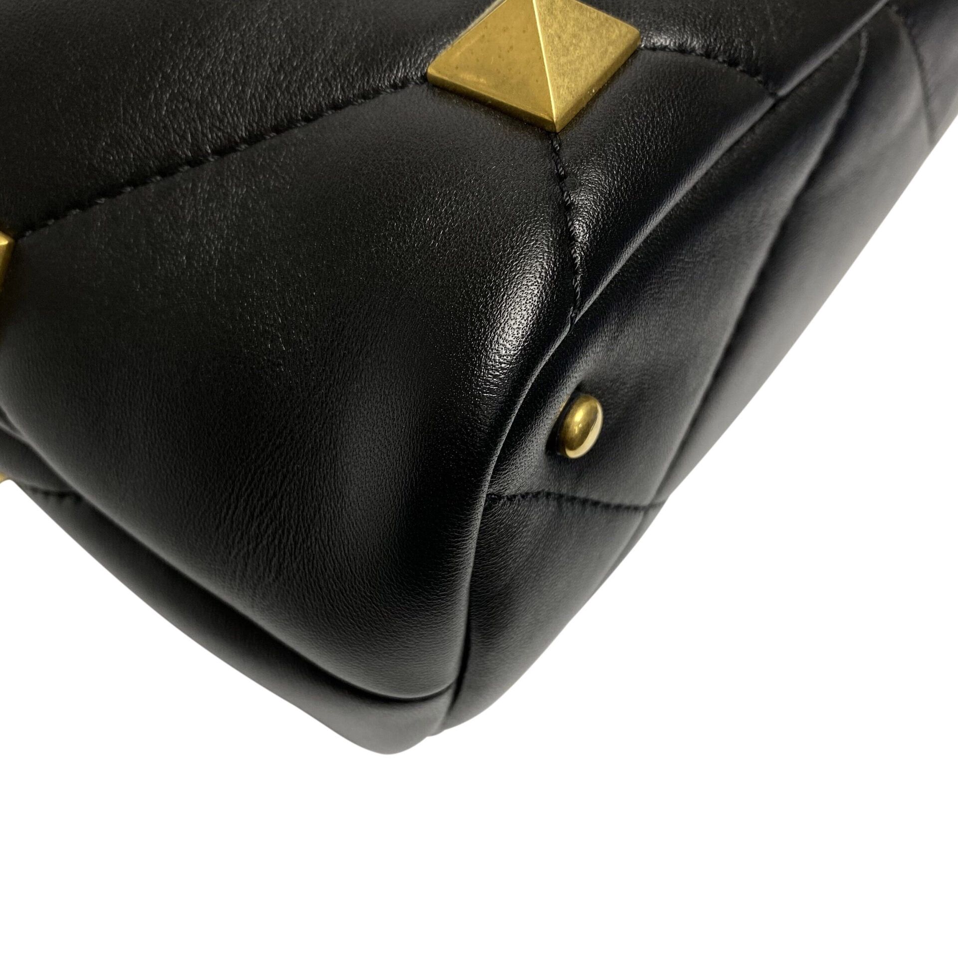 Bolsa Valentino Garavani Roman Stud Preta