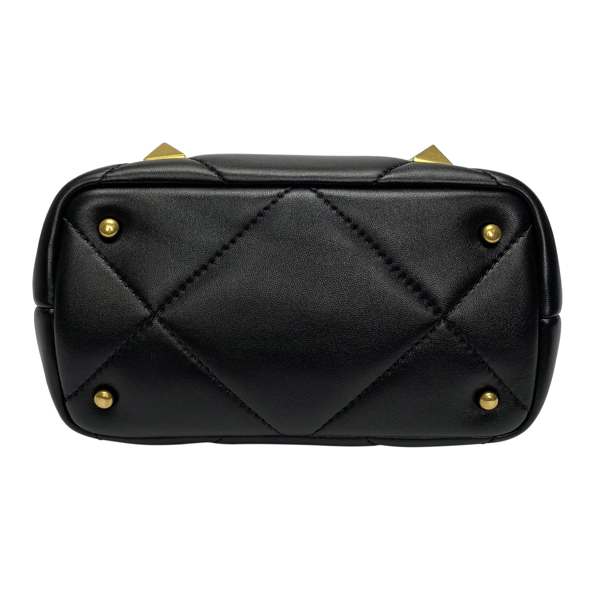 Bolsa Valentino Garavani Roman Stud Preta
