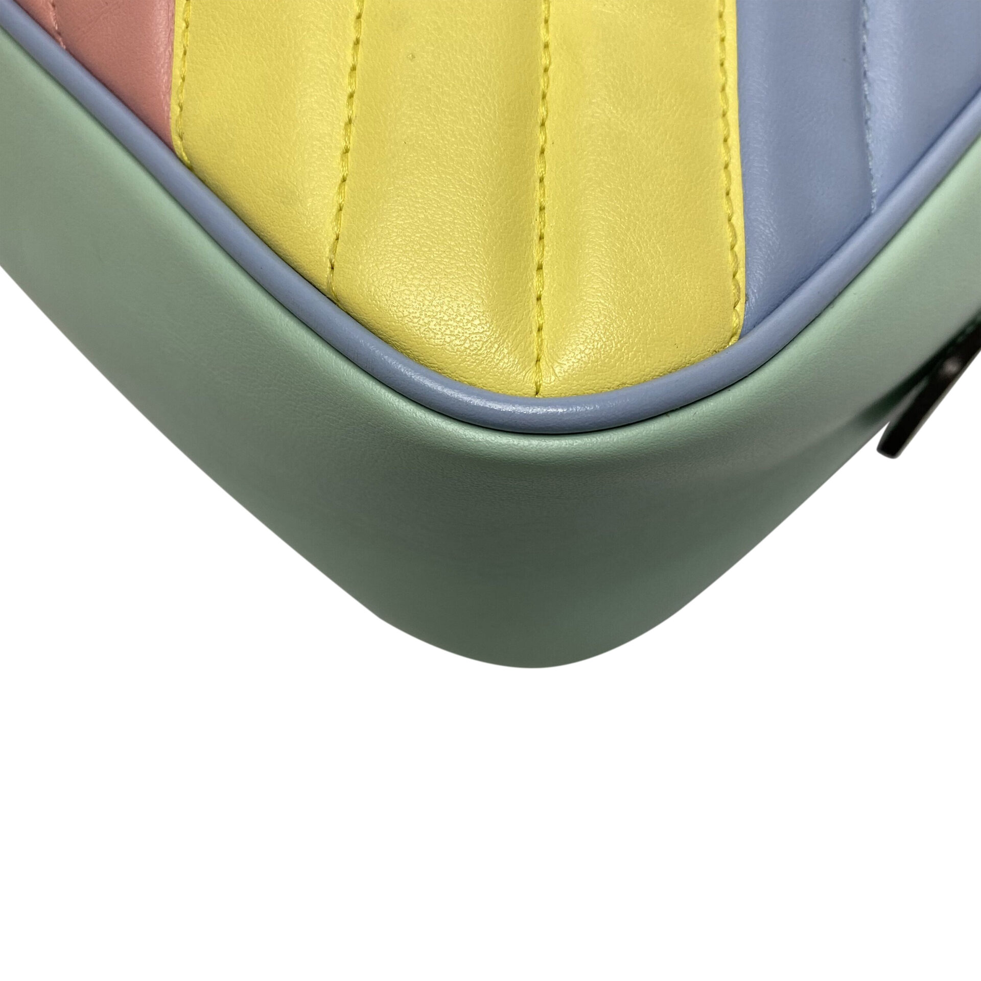 Bolsa Gucci GG Marmont Colorida