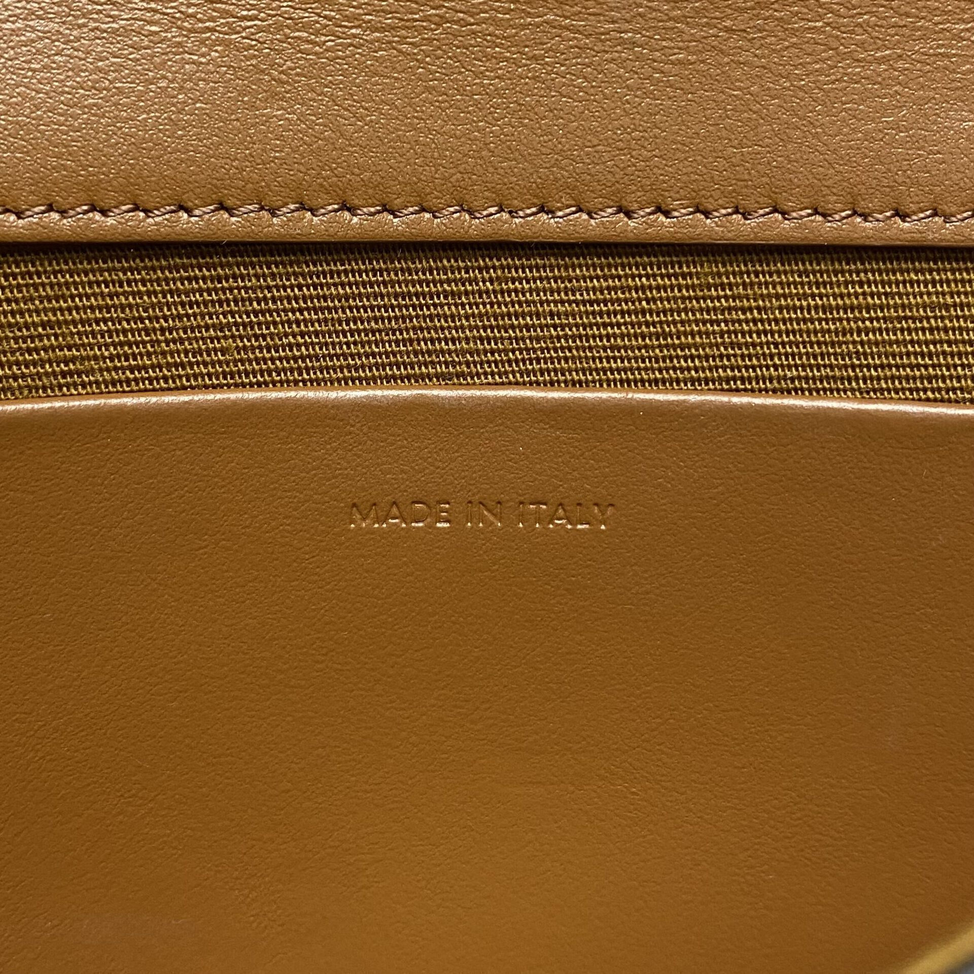 Bolsa Celine Triomphe Chain