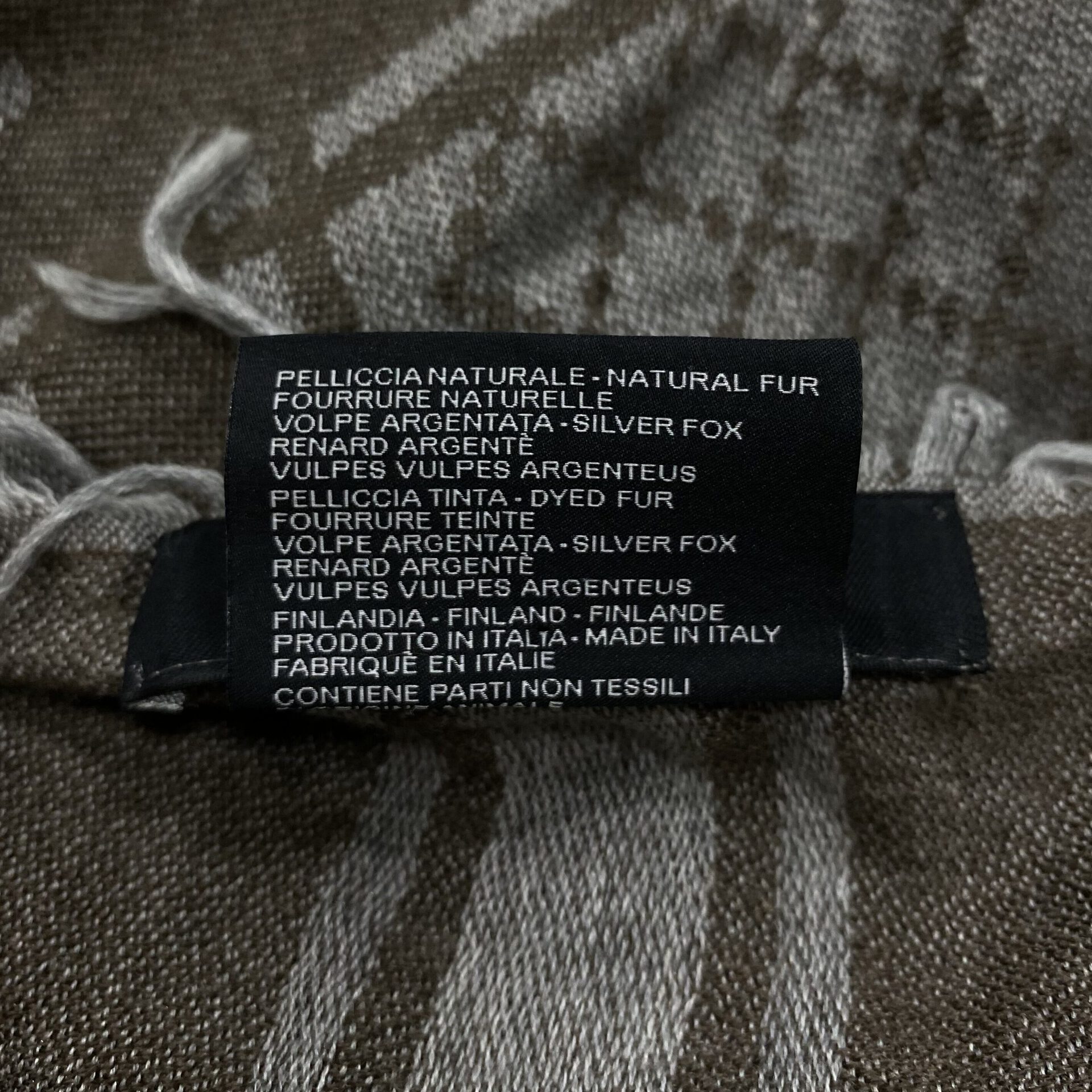 Echarpe Gucci Monograma
