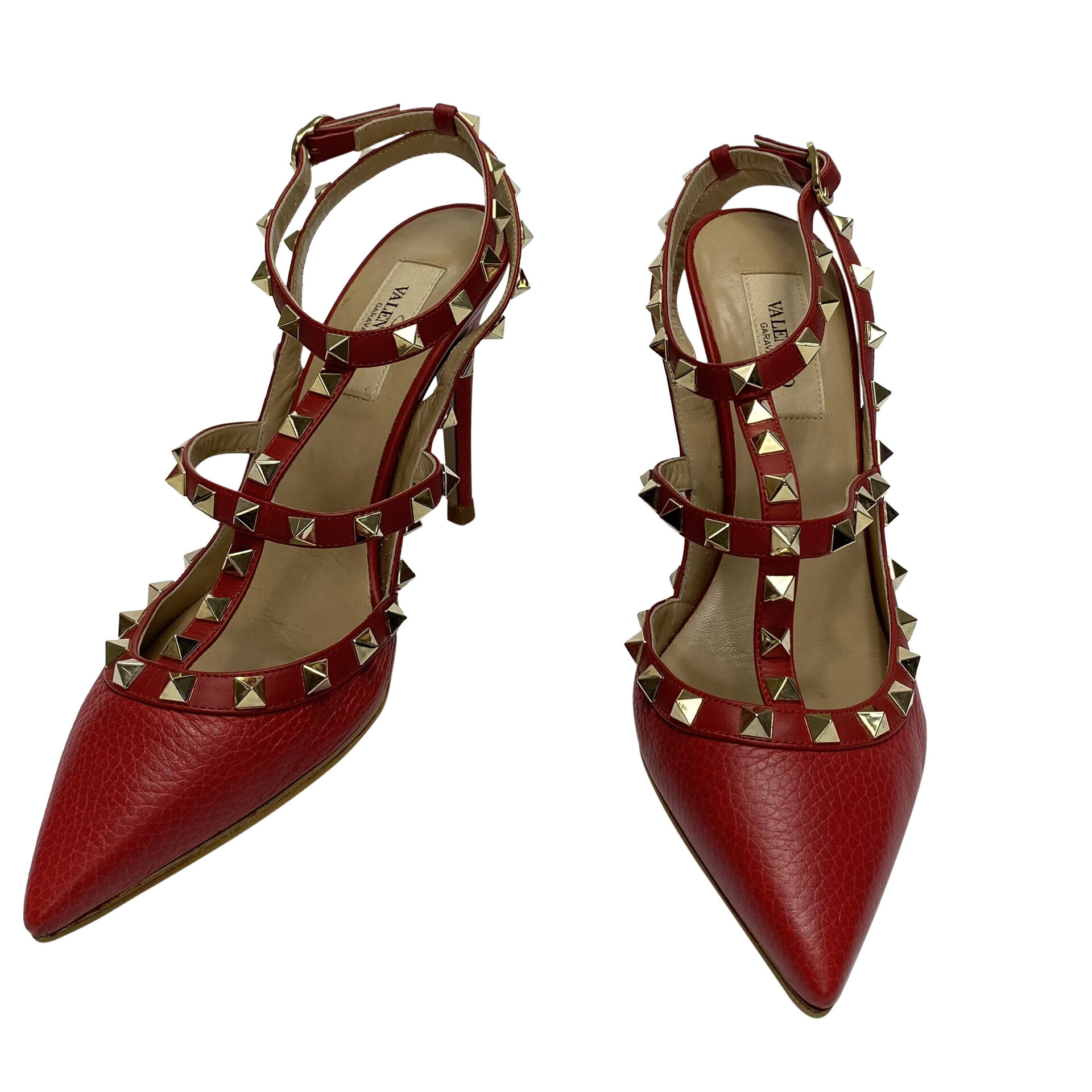 Scarpin Valentino Garavani Rockstud Vermelho
