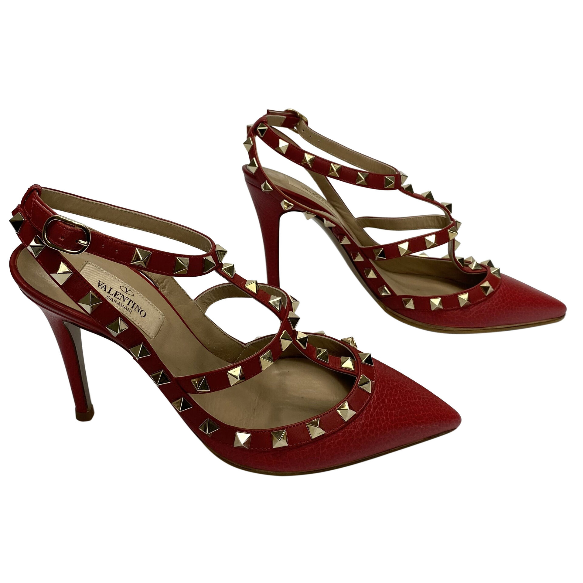 Scarpin Valentino Garavani Rockstud Vermelho