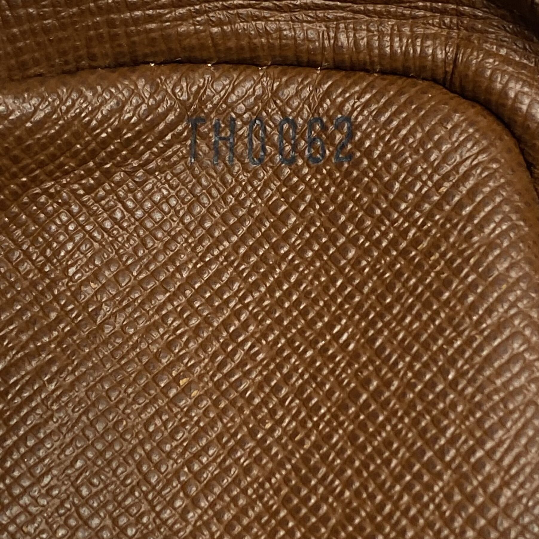 Bolsa Louis Vuitton Amazon Crossbody Monogram