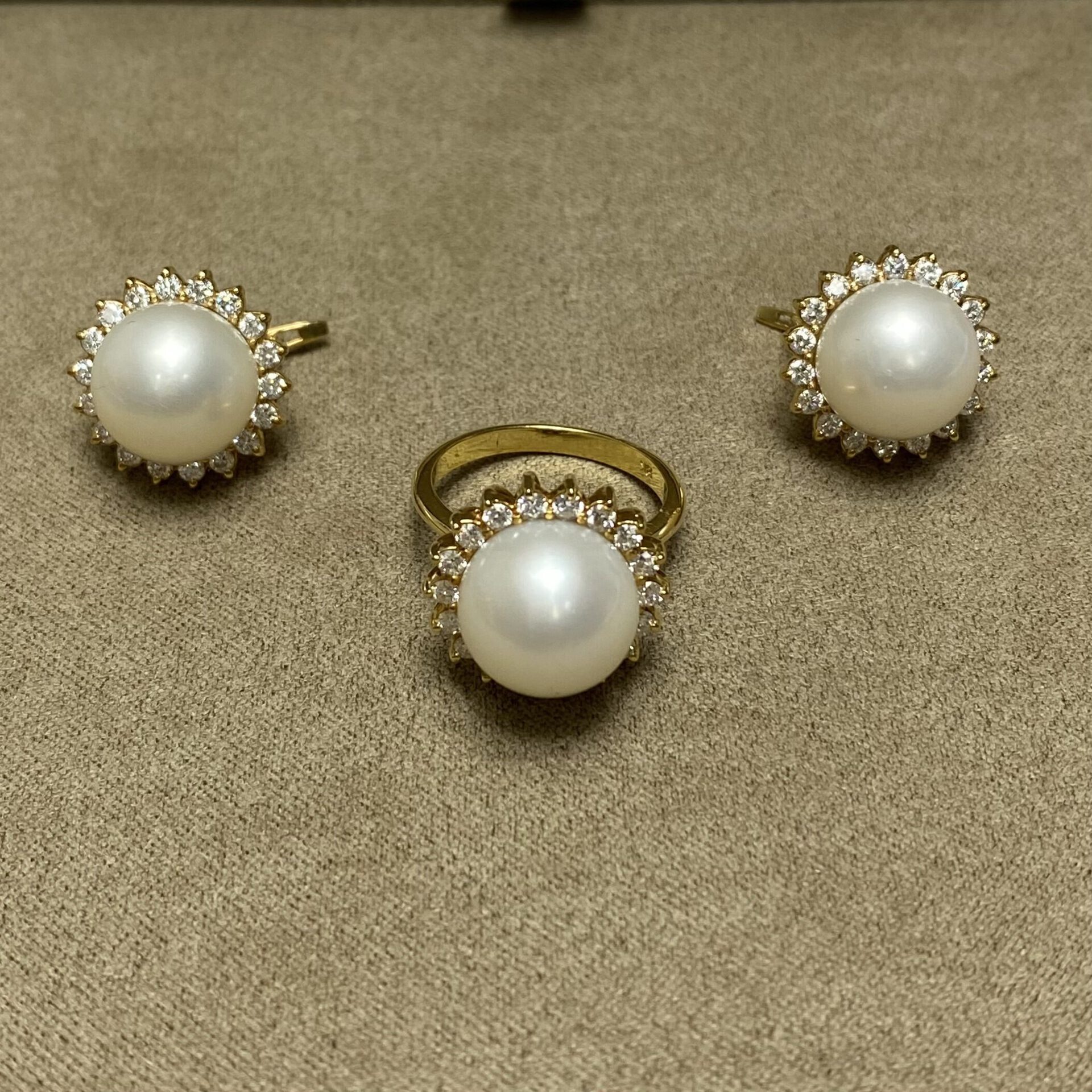 Conjunto Pérola e Diamantes