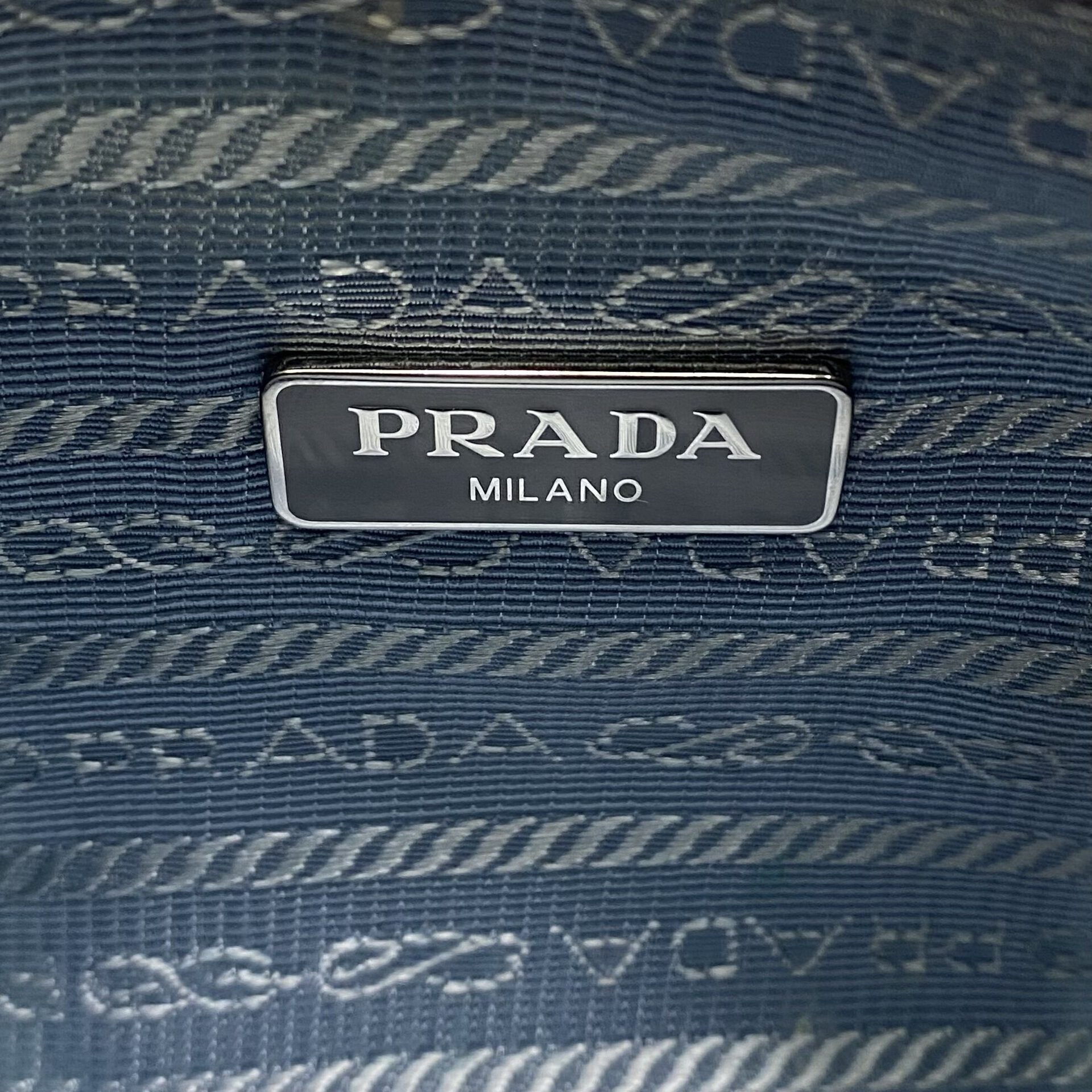 Bolsa Prada Re-Edition 2005 Nylon Azul