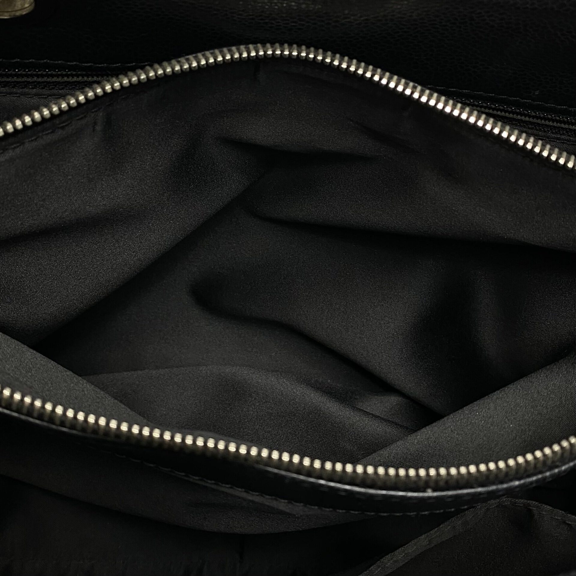 Bolsa Chanel Grand Shopping Tote GST Preta