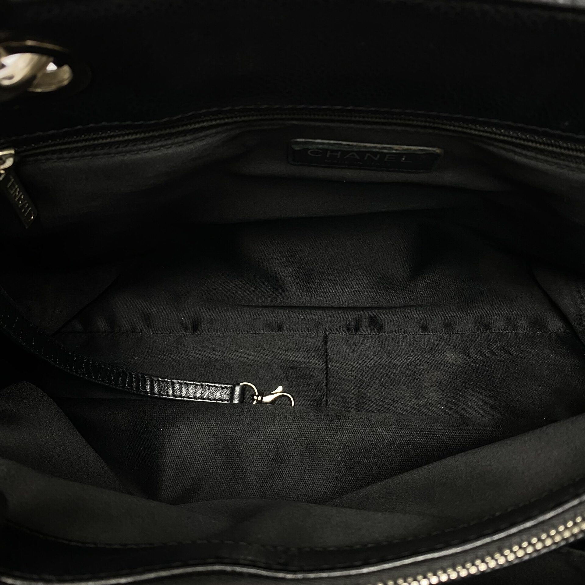 Bolsa Chanel Grand Shopping Tote GST Preta