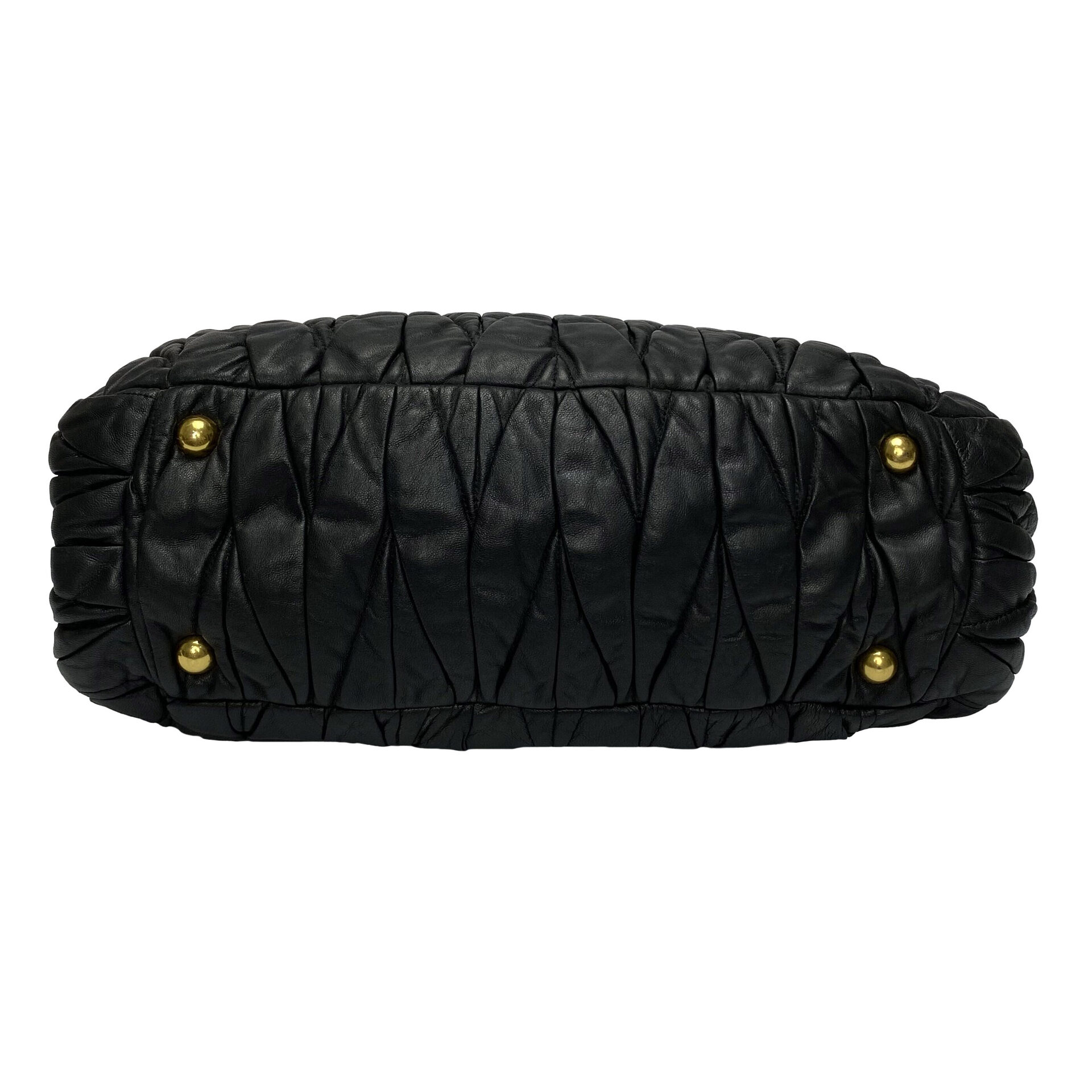 Bolsa Miu Miu Matelassê Preta