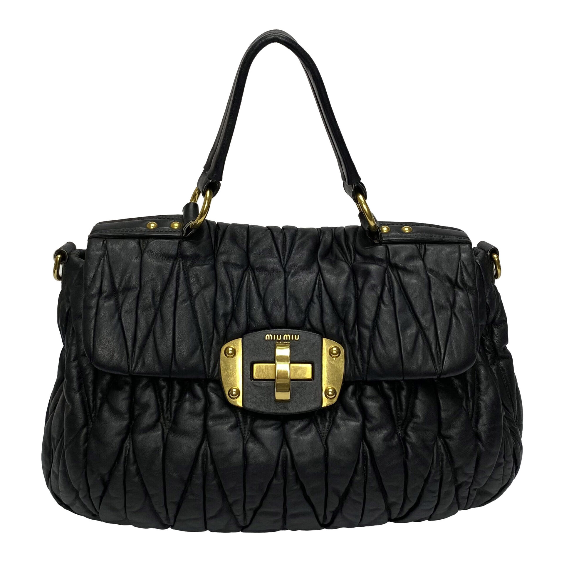 Bolsa Miu Miu Matelassê Preta
