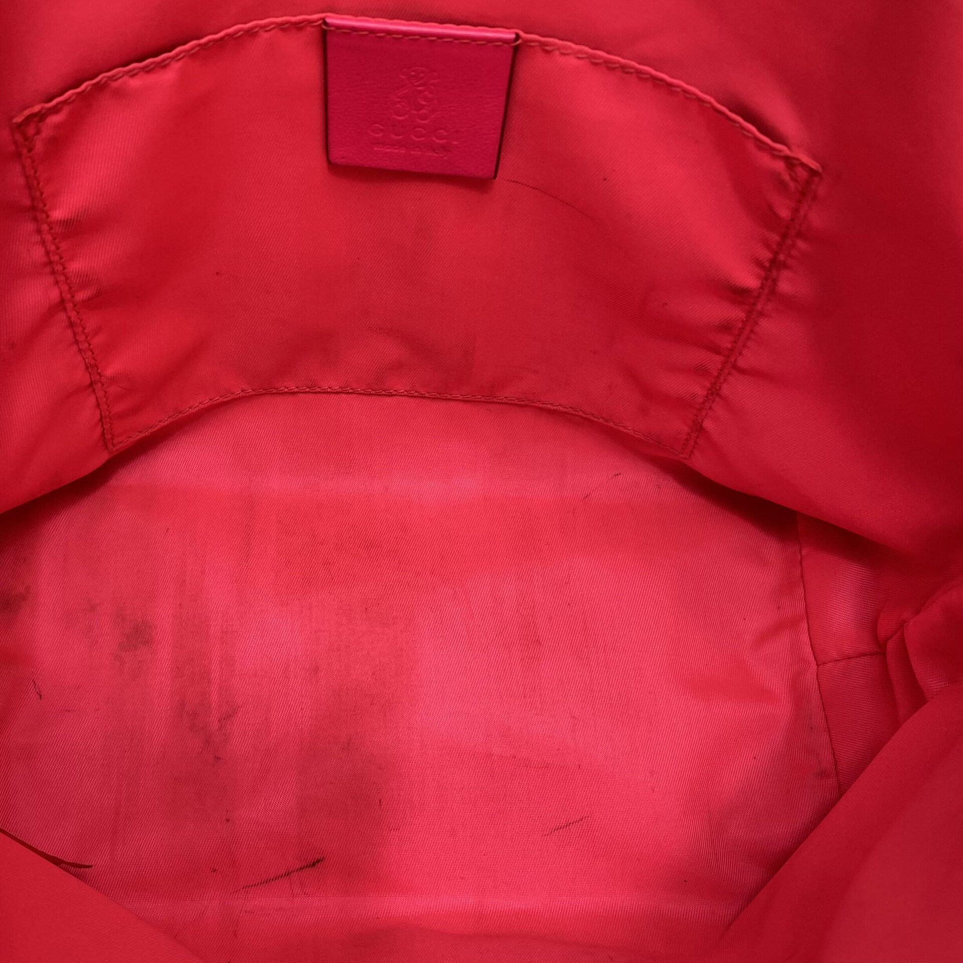 Bolsa Gucci GG Supreme Kids Heart