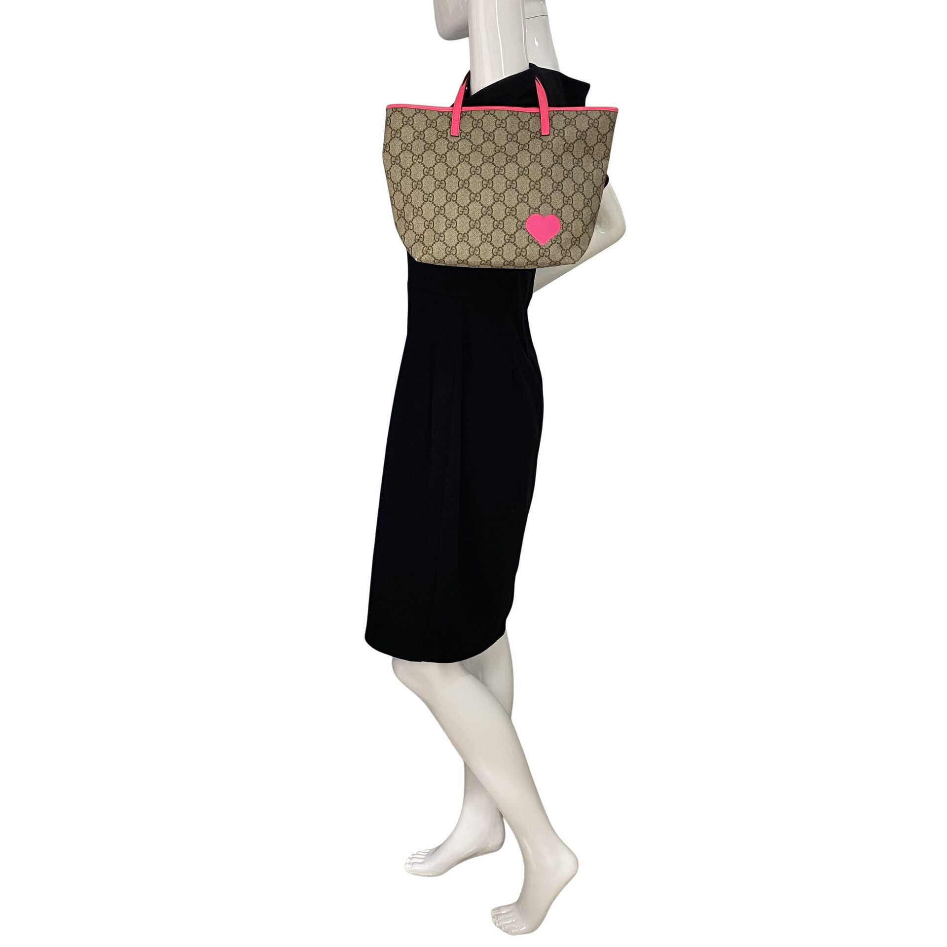 Bolsa Gucci GG Supreme Kids Heart