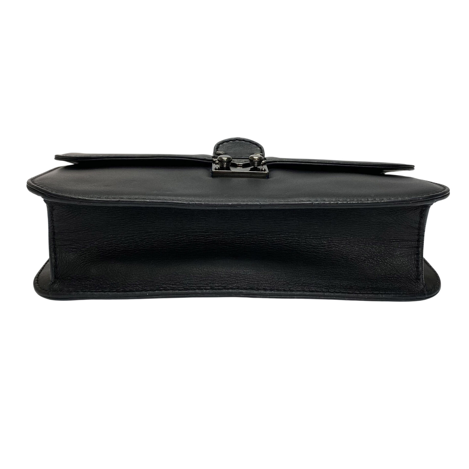 Bolsa Valentino Garavani Glam Lock Couro Preto