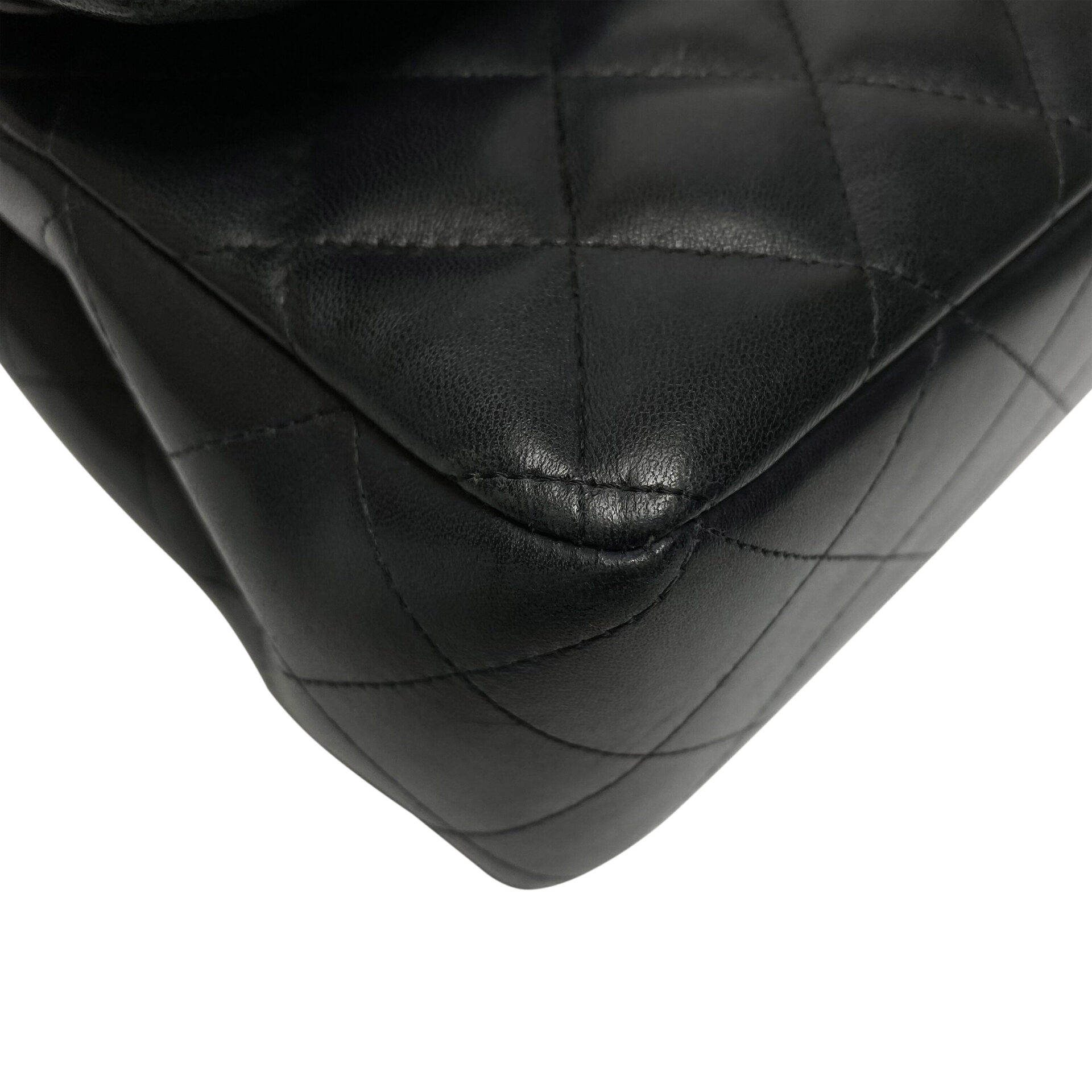 Bolsa Chanel Clássica Double Flap Jumbo Lambskin Preta