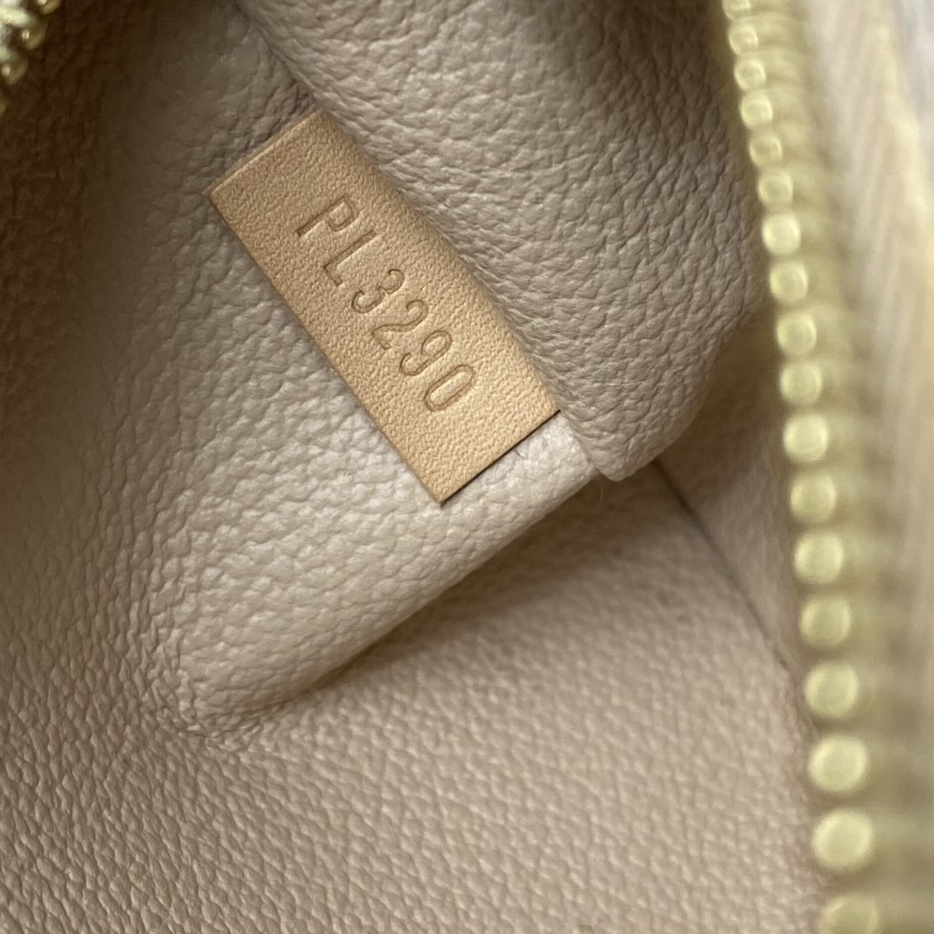Nécessaire Louis Vuitton Nice BB Monograma