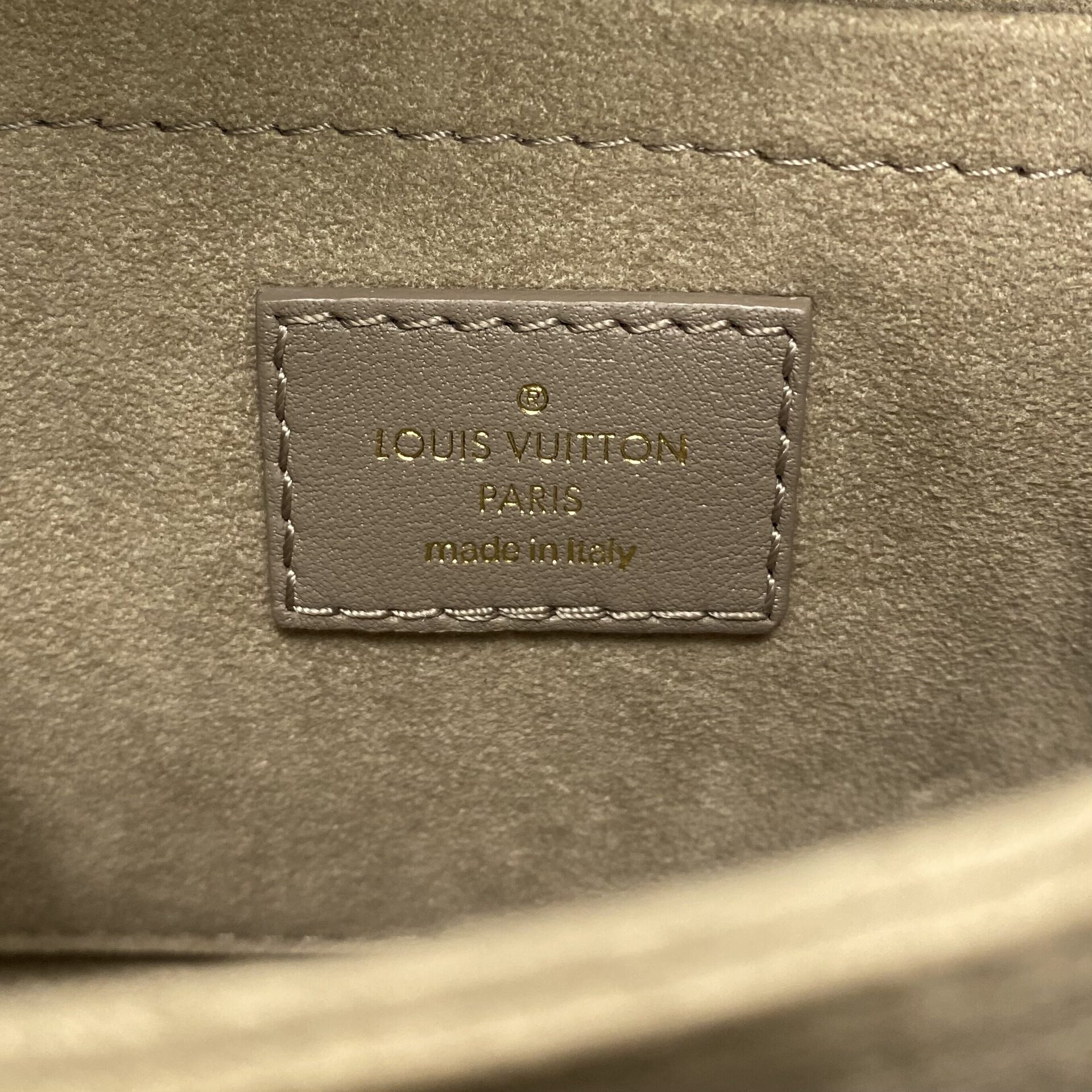 Bolsa Louis Vuitton New Wave Chain Nude