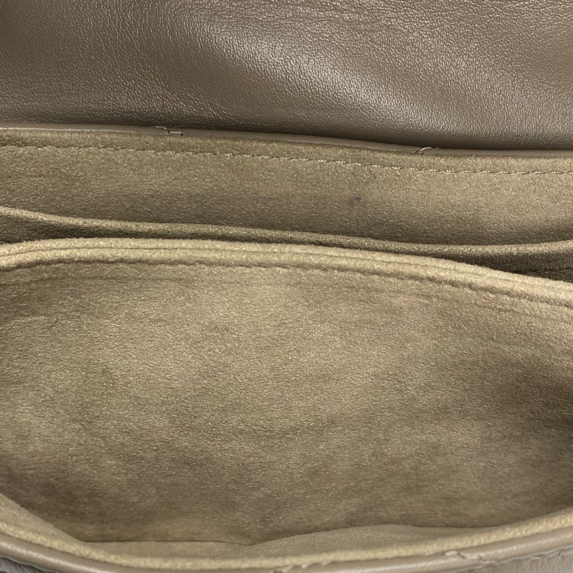Bolsa Louis Vuitton New Wave Chain Nude