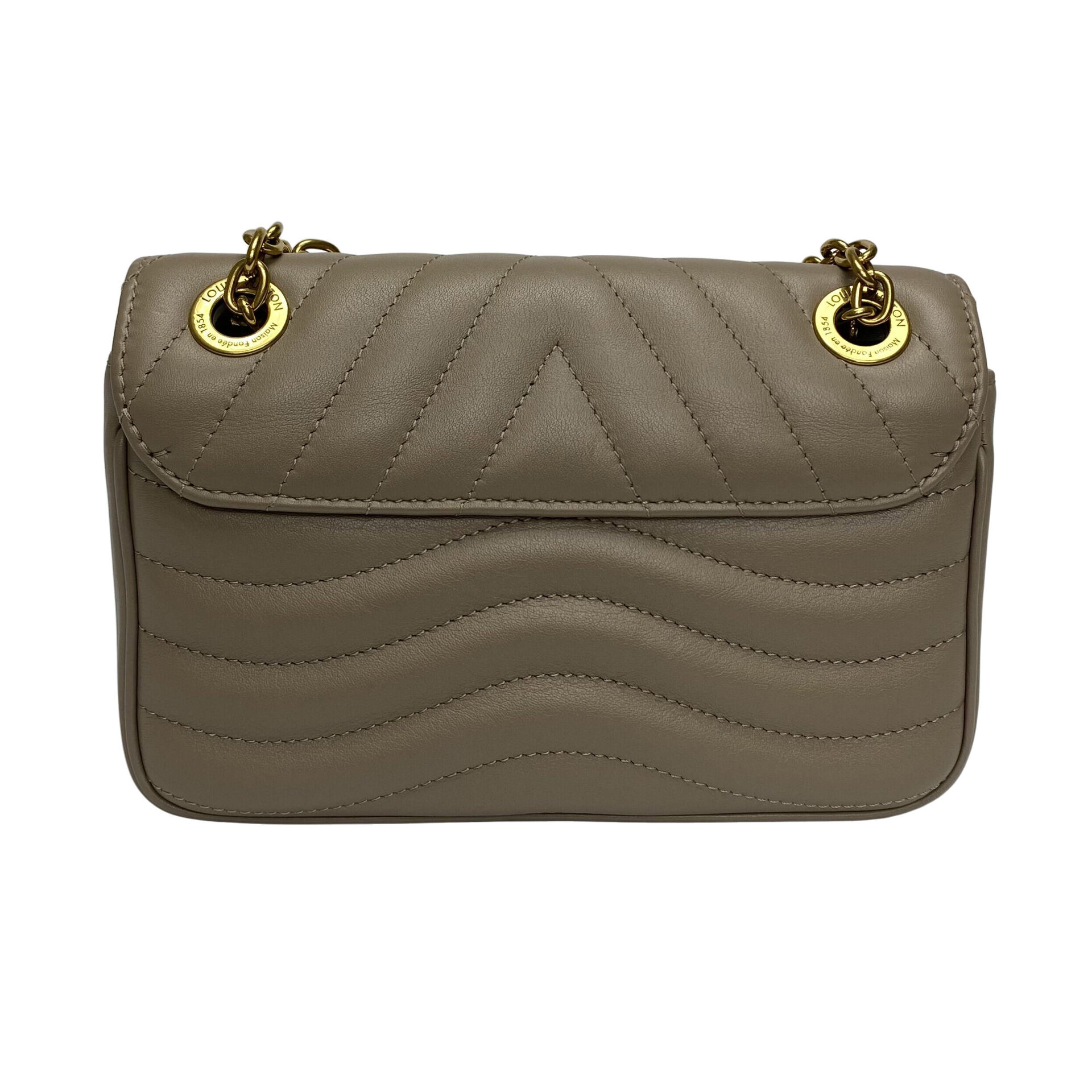 Bolsa Louis Vuitton New Wave Chain Nude
