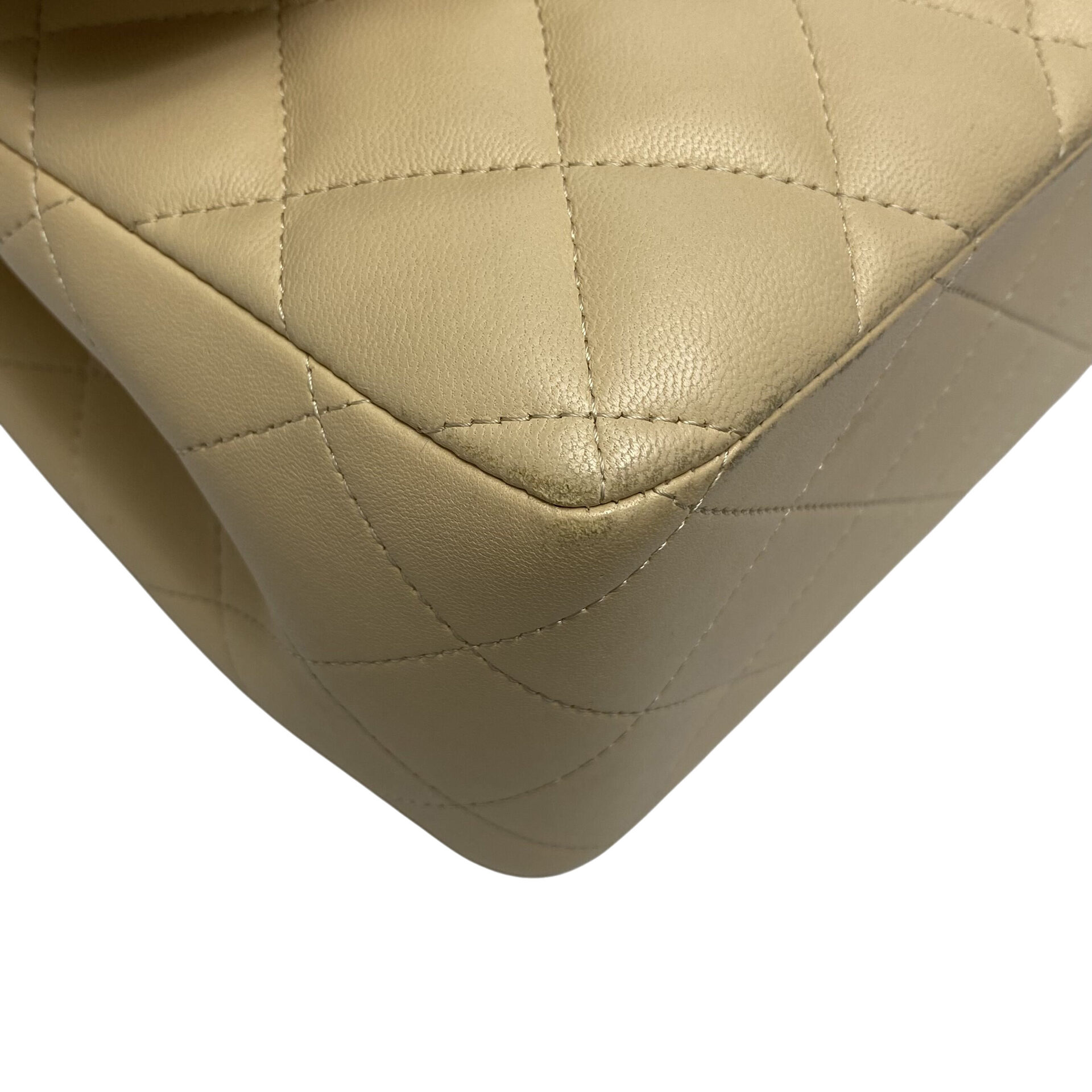 Bolsa Chanel Clássica Double Flap Lambskin Bege
