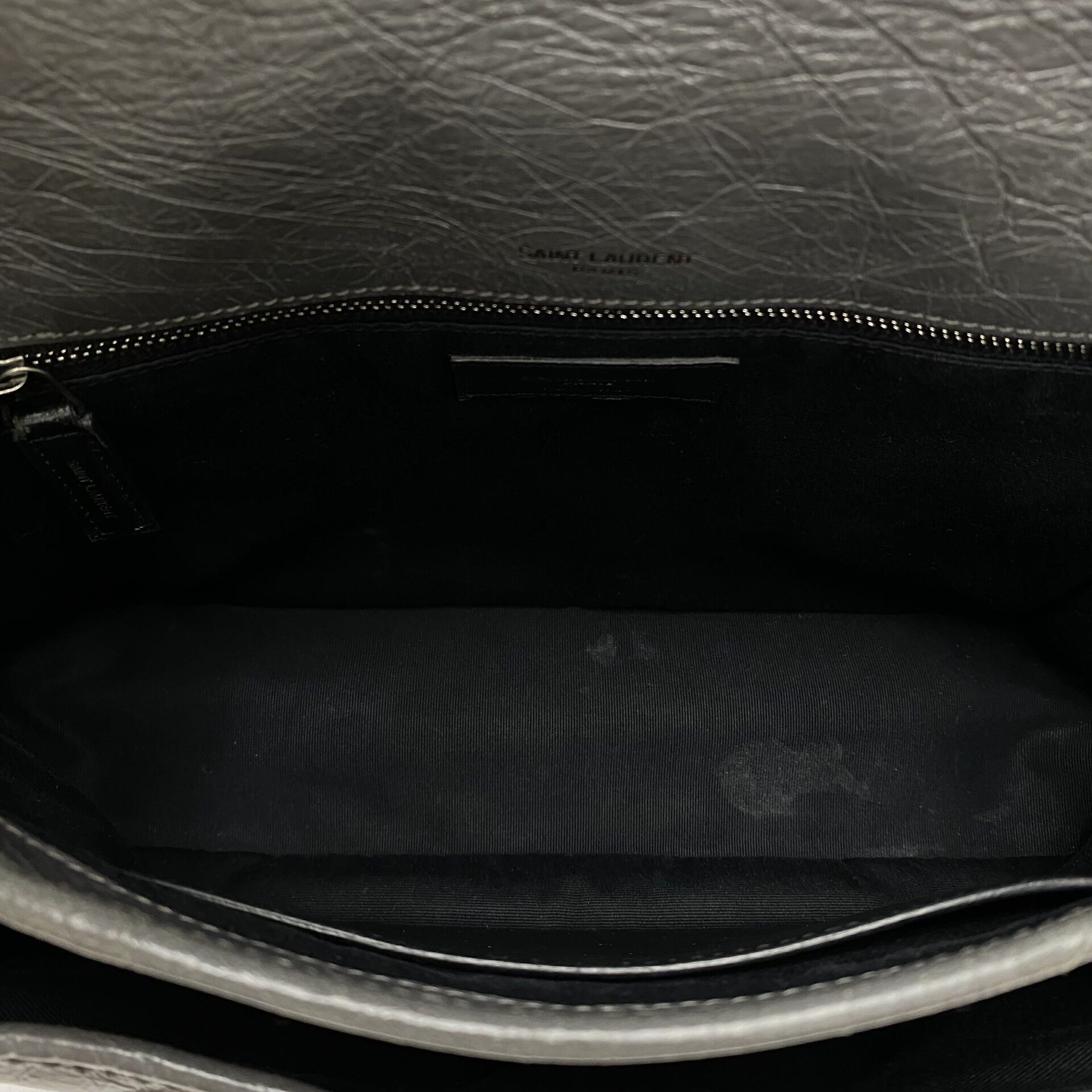 Bolsa Saint Laurent Niki Cinza