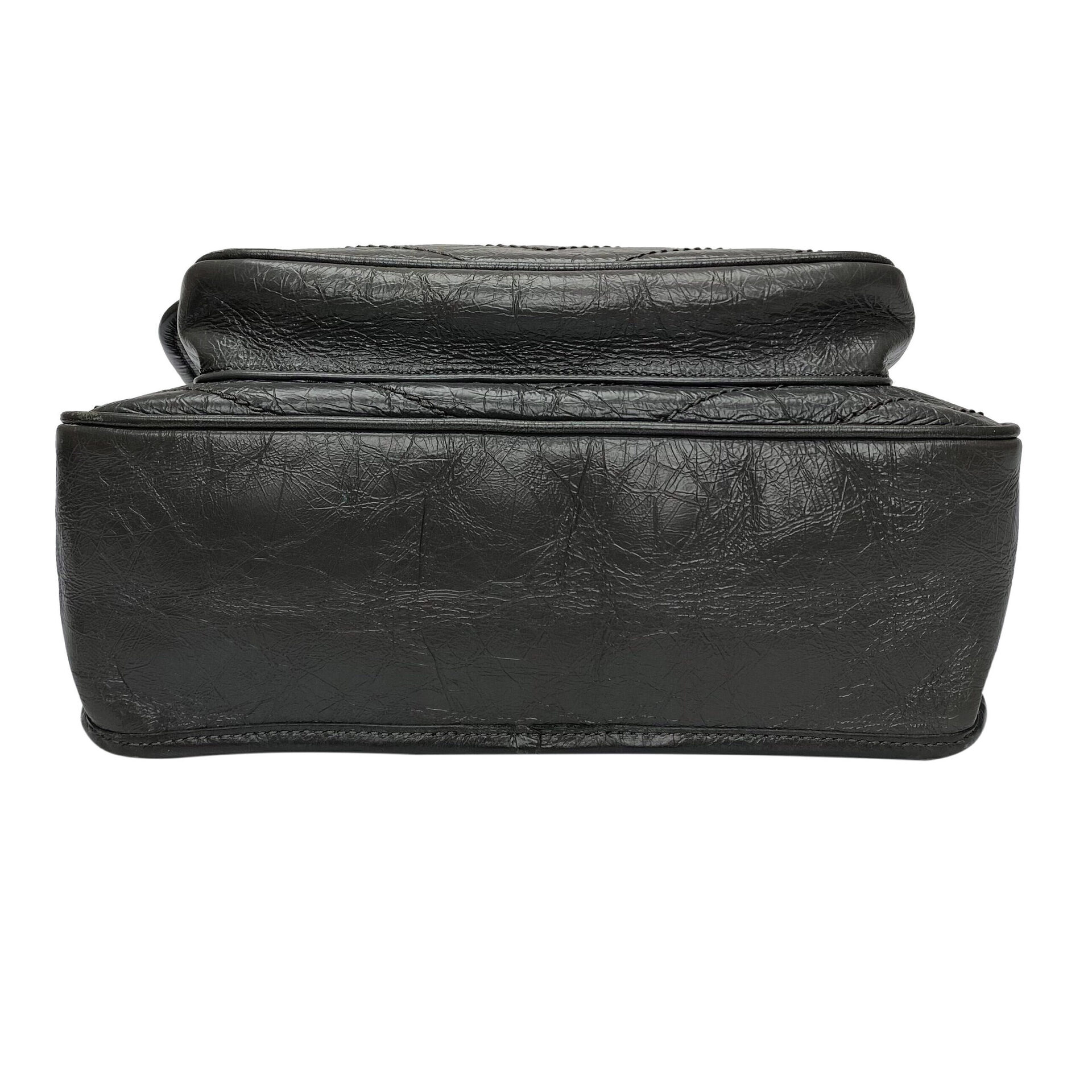 Bolsa Saint Laurent Niki Cinza