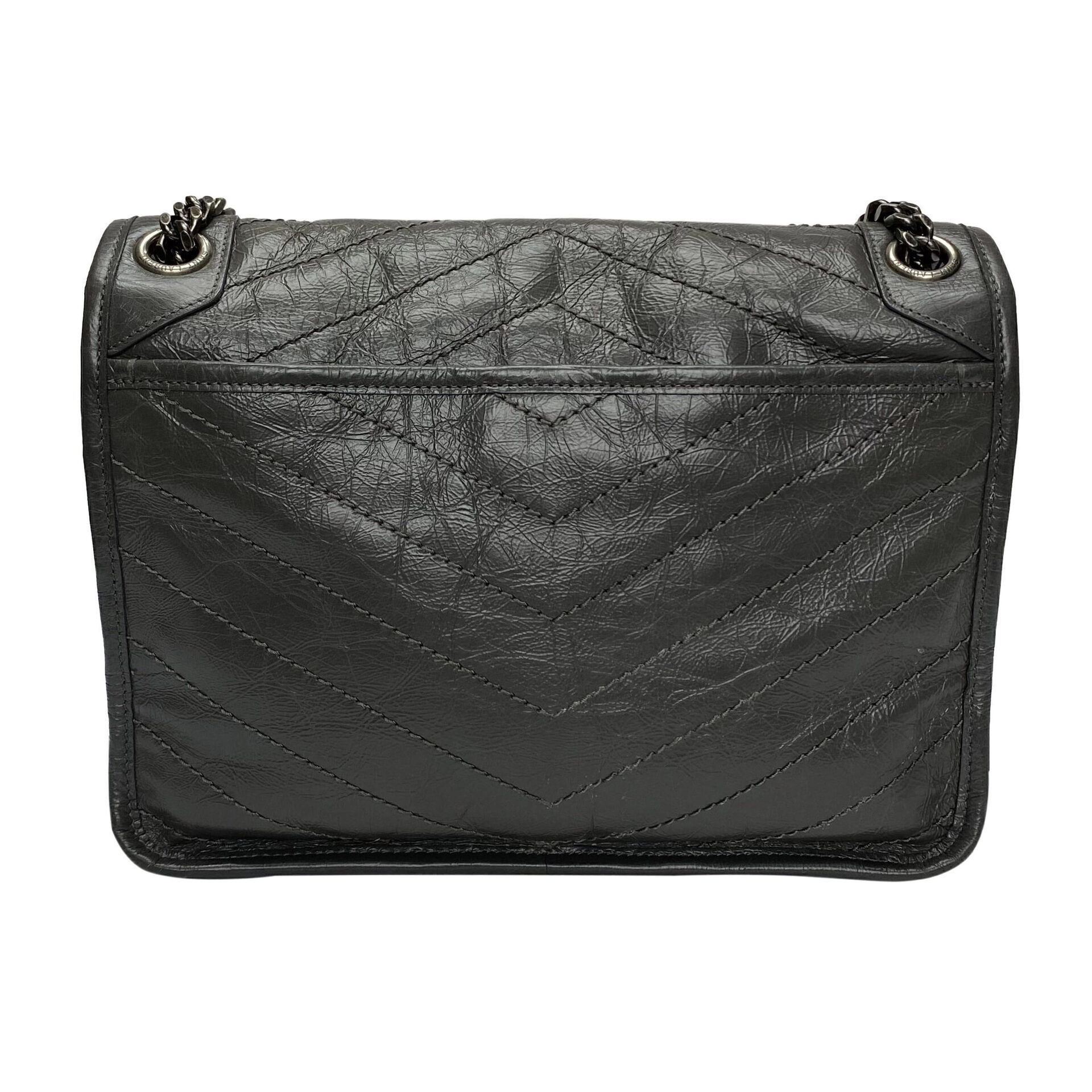 Bolsa Saint Laurent Niki Cinza