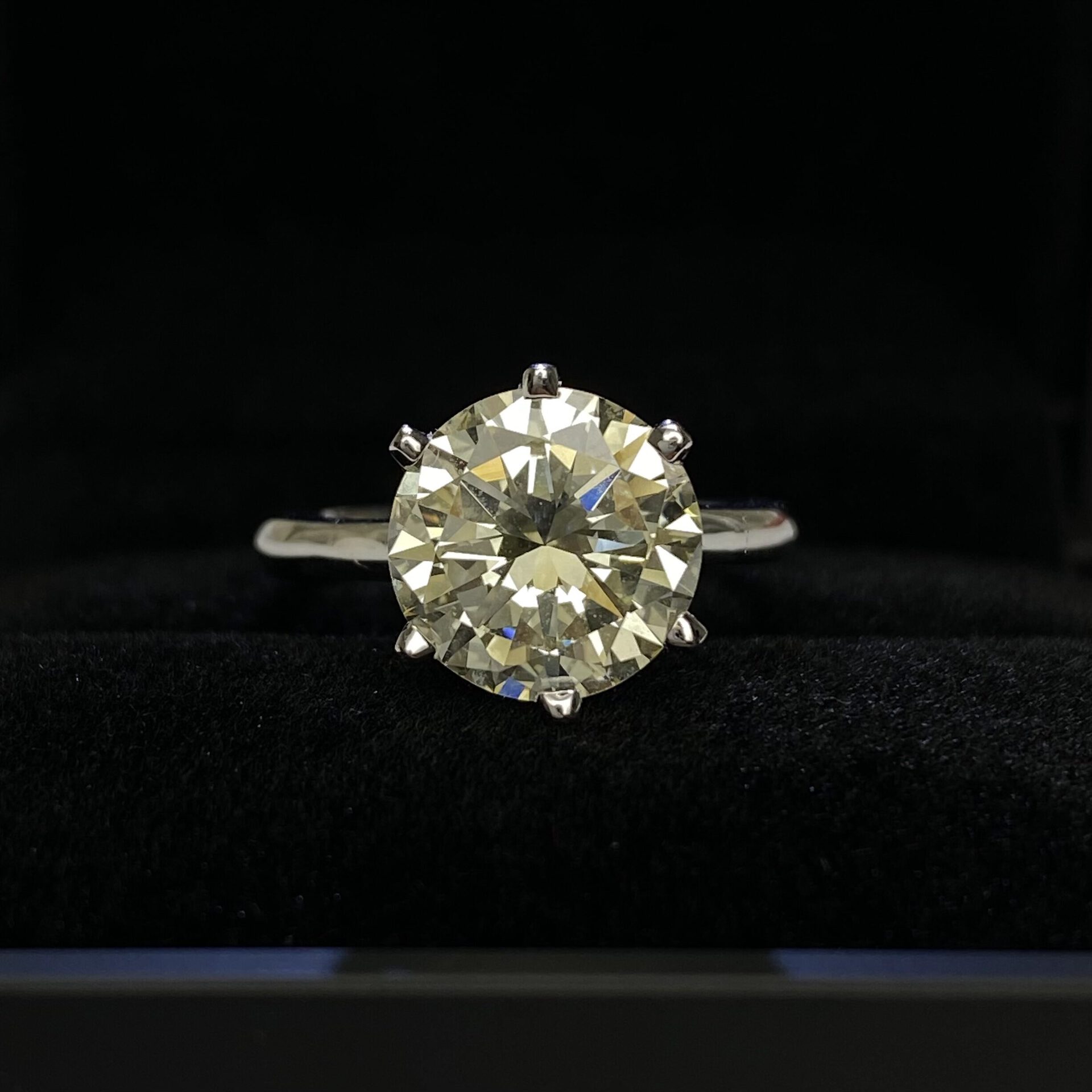 Anel Solitário - 3.35 ct