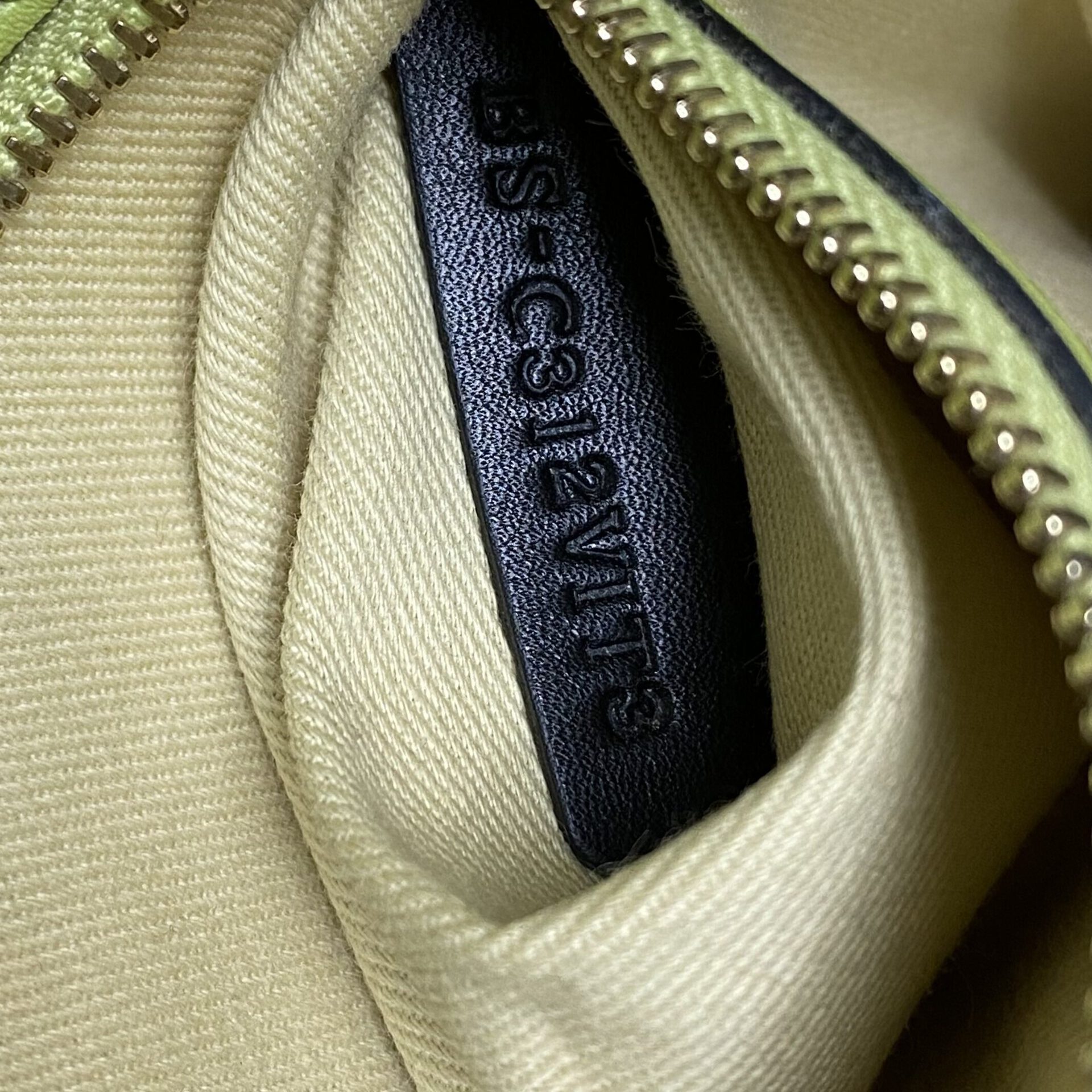 Bolsa Valentino Garavani Glam Lock Verde
