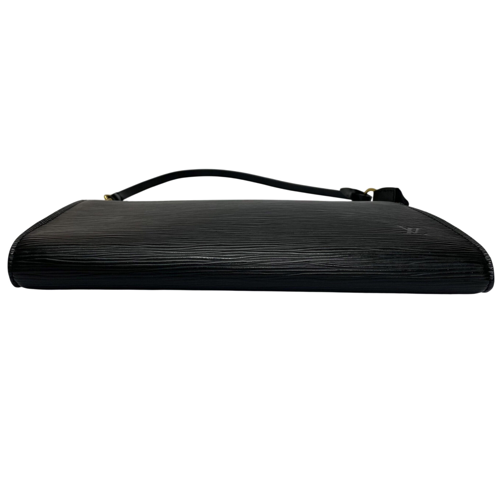 Bolsa Louis Vuitton Pochette Accessoires Couro Epi Preto