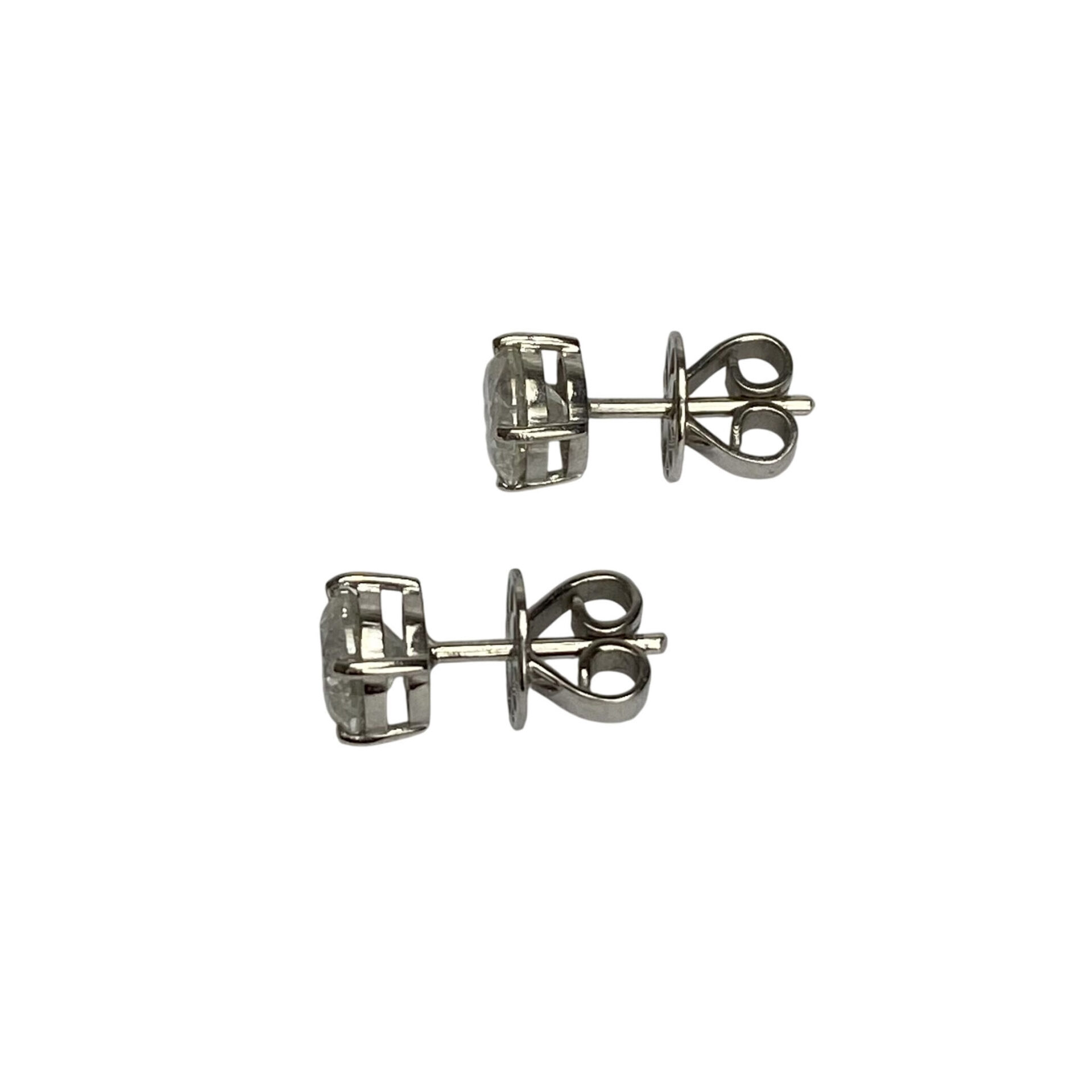 Par de Brincos Solitários - 2.04 ct.