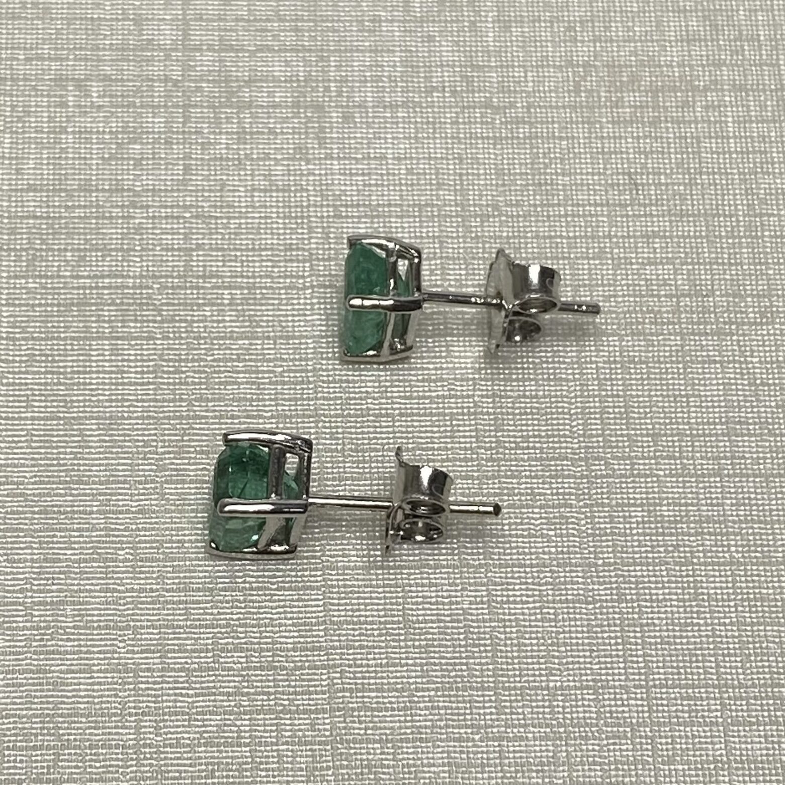 Par de Brincos Esmeraldas - 1.83 ct.