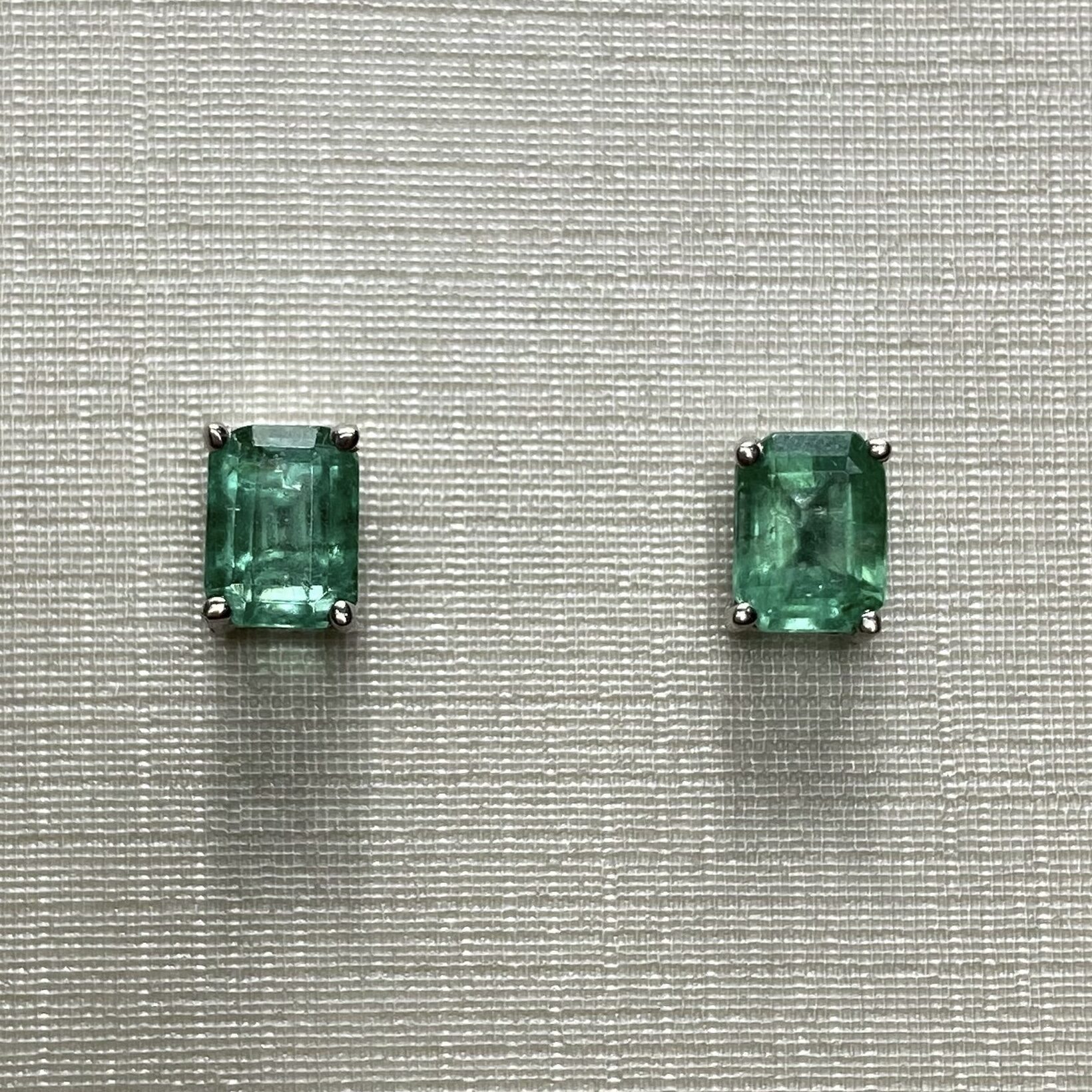Par de Brincos Esmeraldas - 1.83 ct.