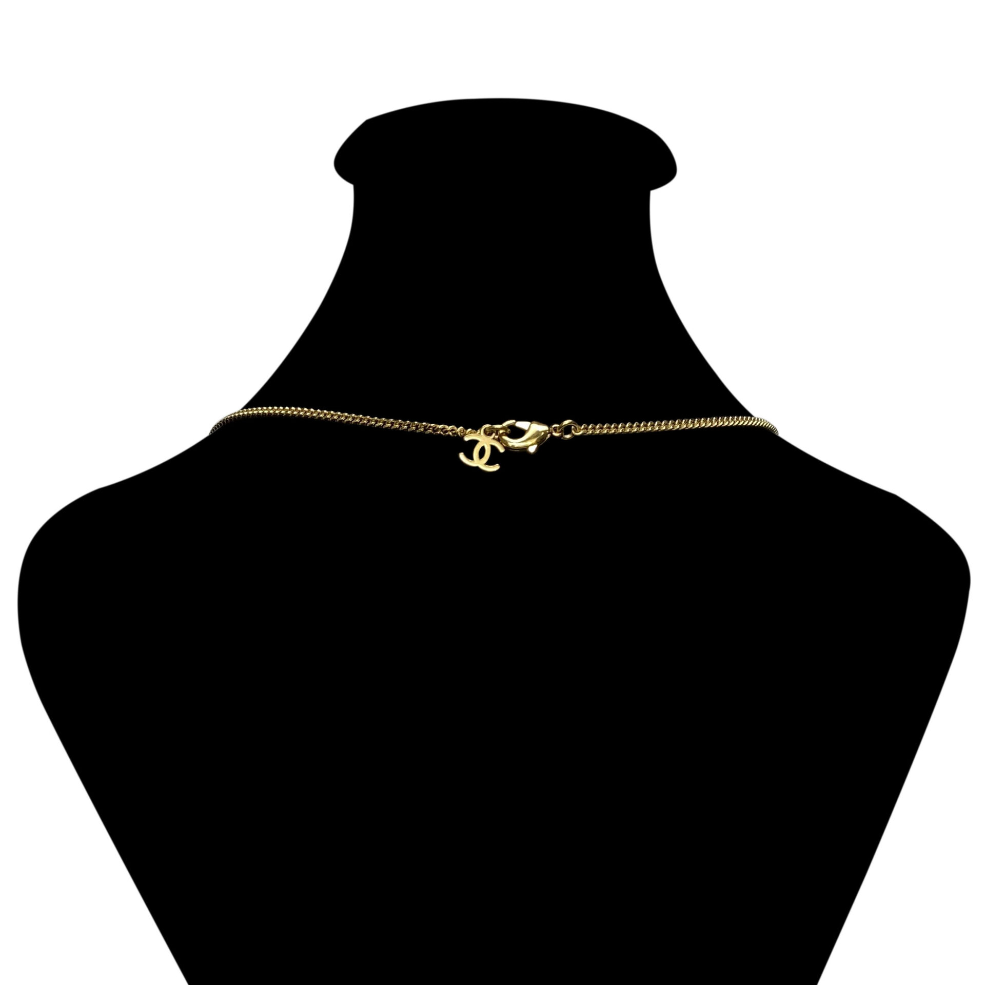 Colar Chanel Crystal CC Pendant Necklace Gold Rainbow