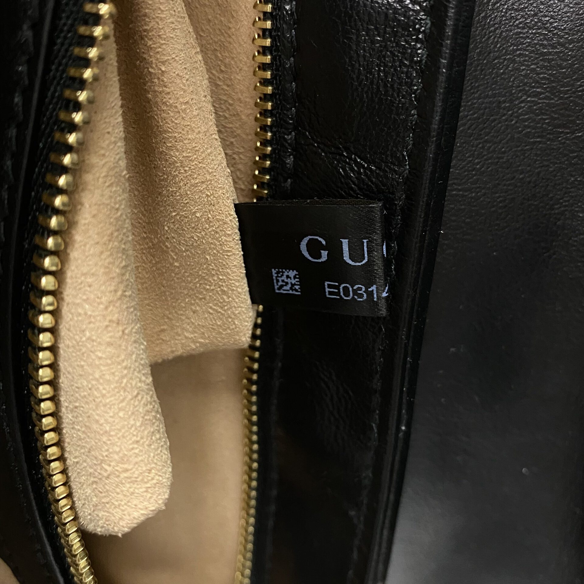 Bolsa Gucci GG Marmont Canvas