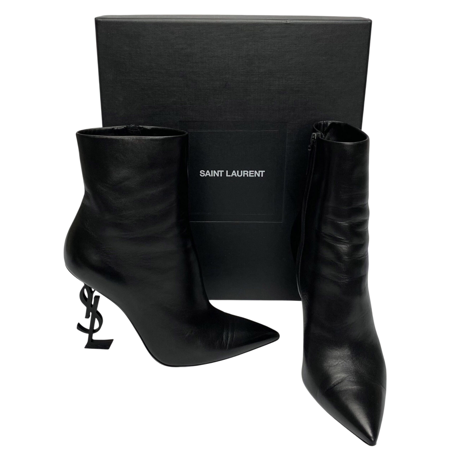 Bota Saint Laurent Opyum 105 Preta