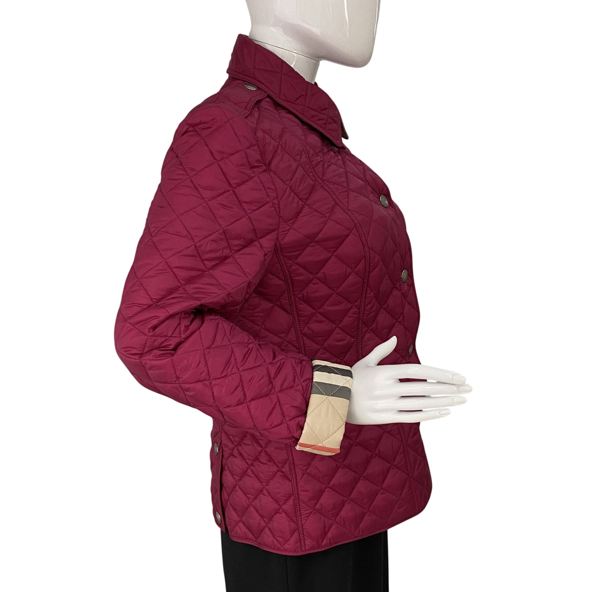 Casaco Burberry Matelassê Rosa