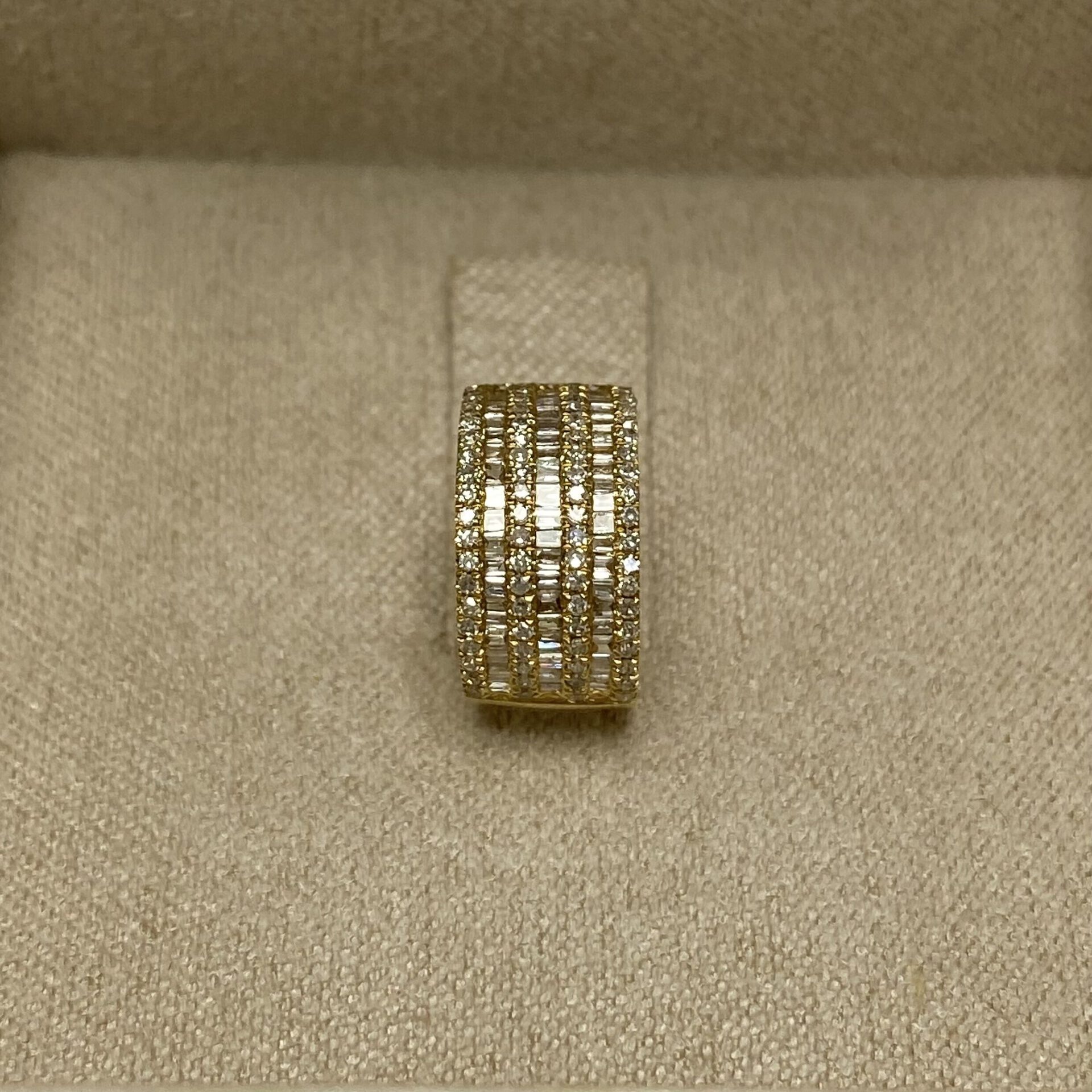 Piercing Ouro Amarelo com Diamantes