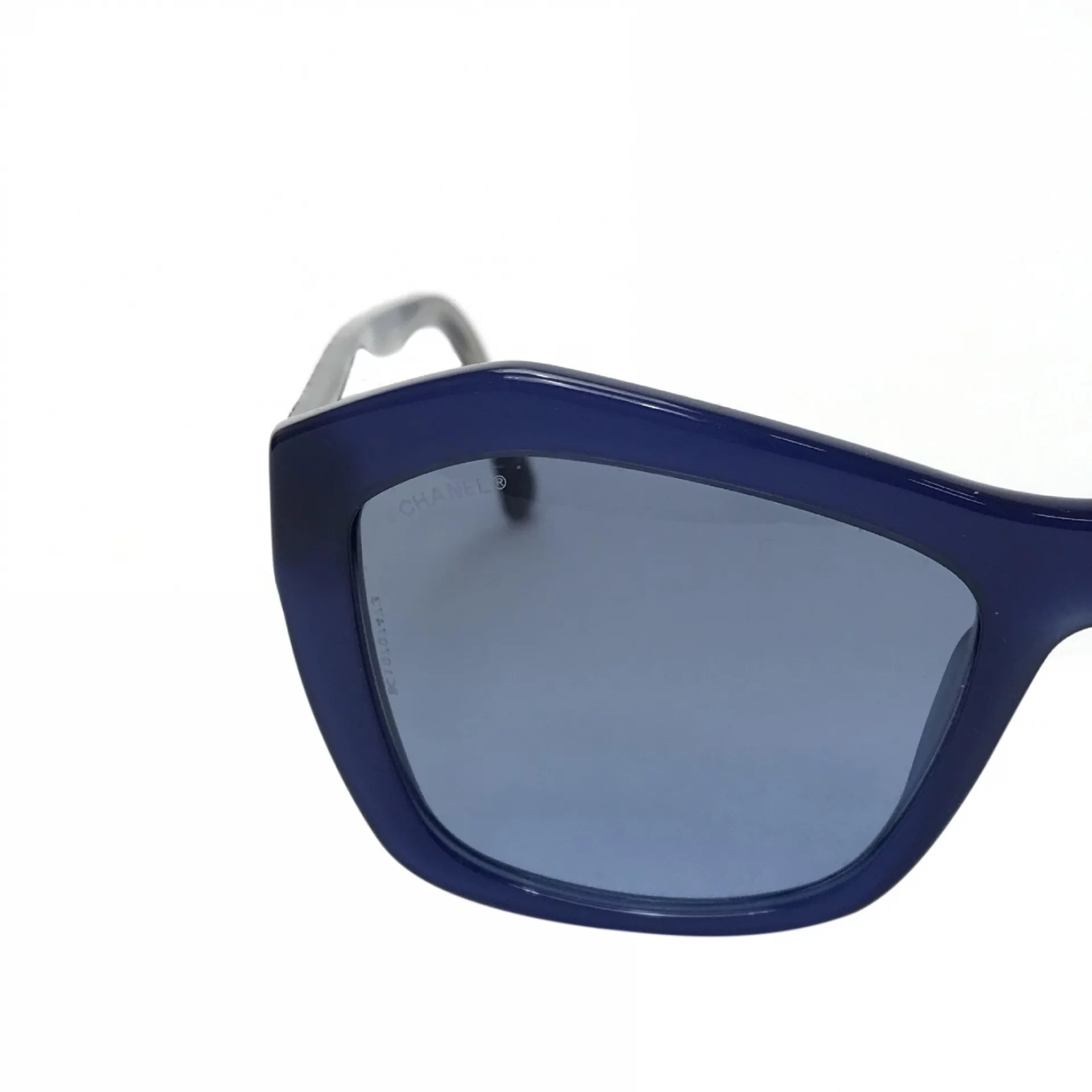 Óculos de Sol Chanel Azul - Modelo 5296