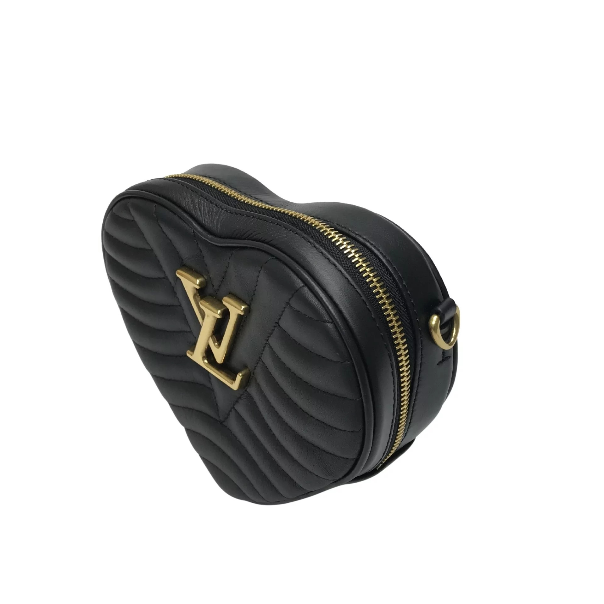 Bolsa Louis Vuitton New Wave Heart Preta