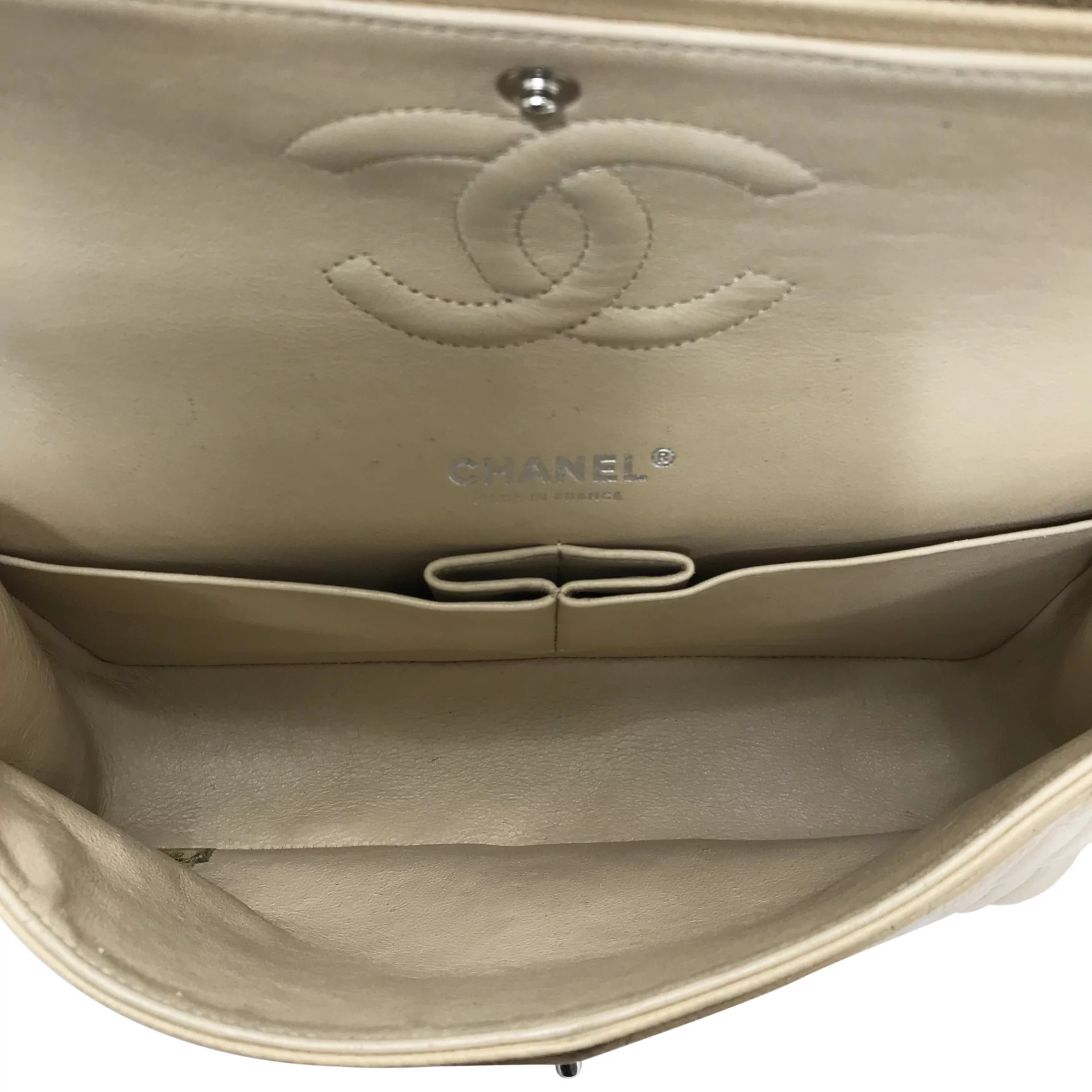 Bolsa Chanel Classic Flap Média Bege