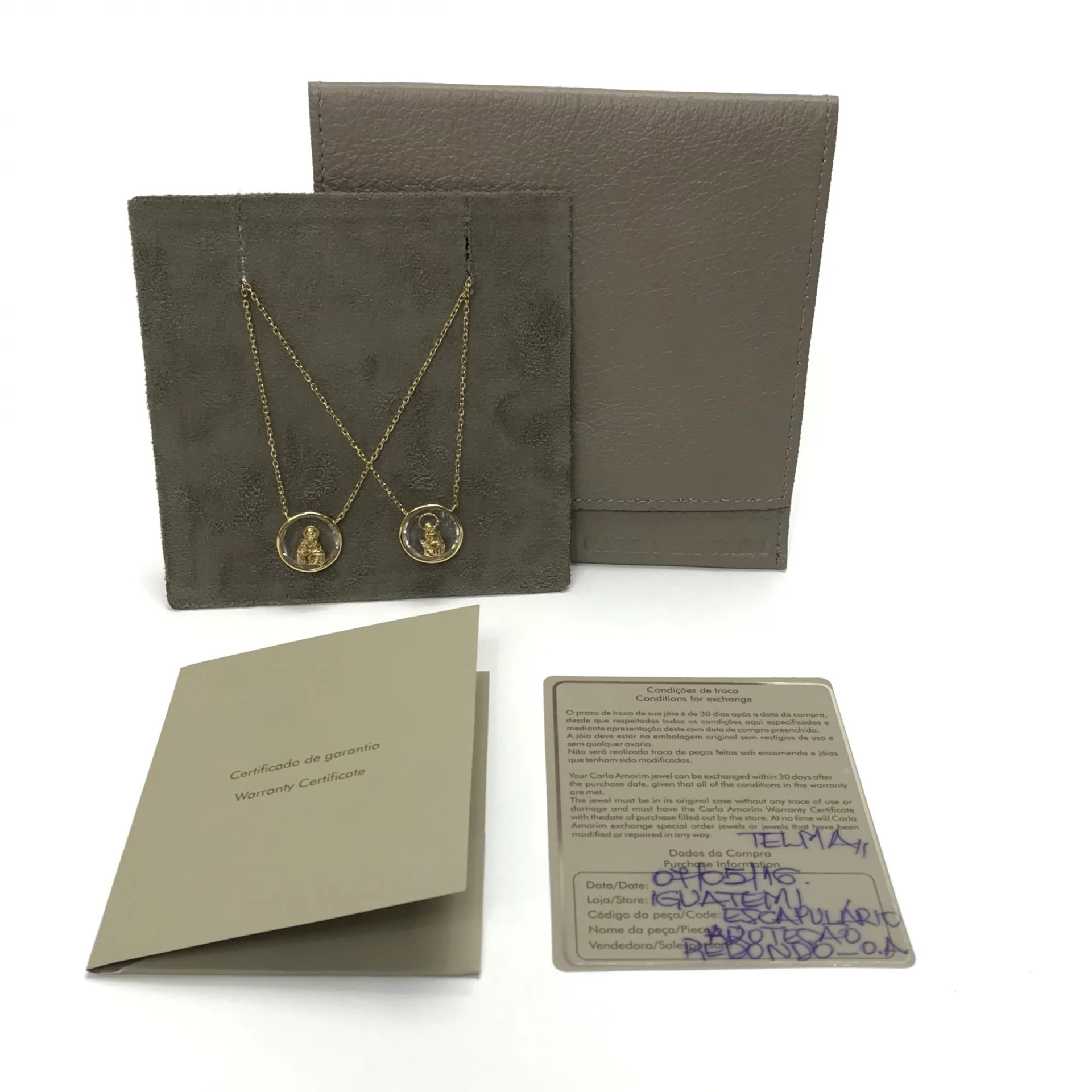 Escapulário Proteção Redondo - Carla Amorim 