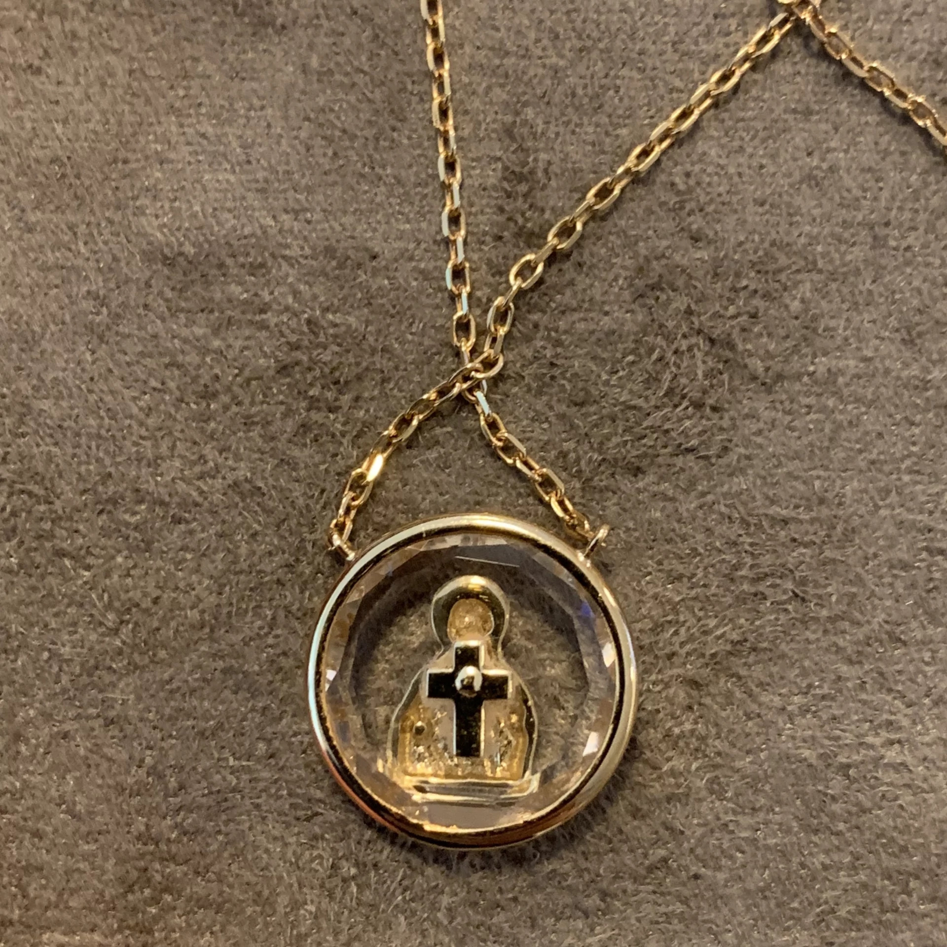 Escapulário Proteção Redondo - Carla Amorim 