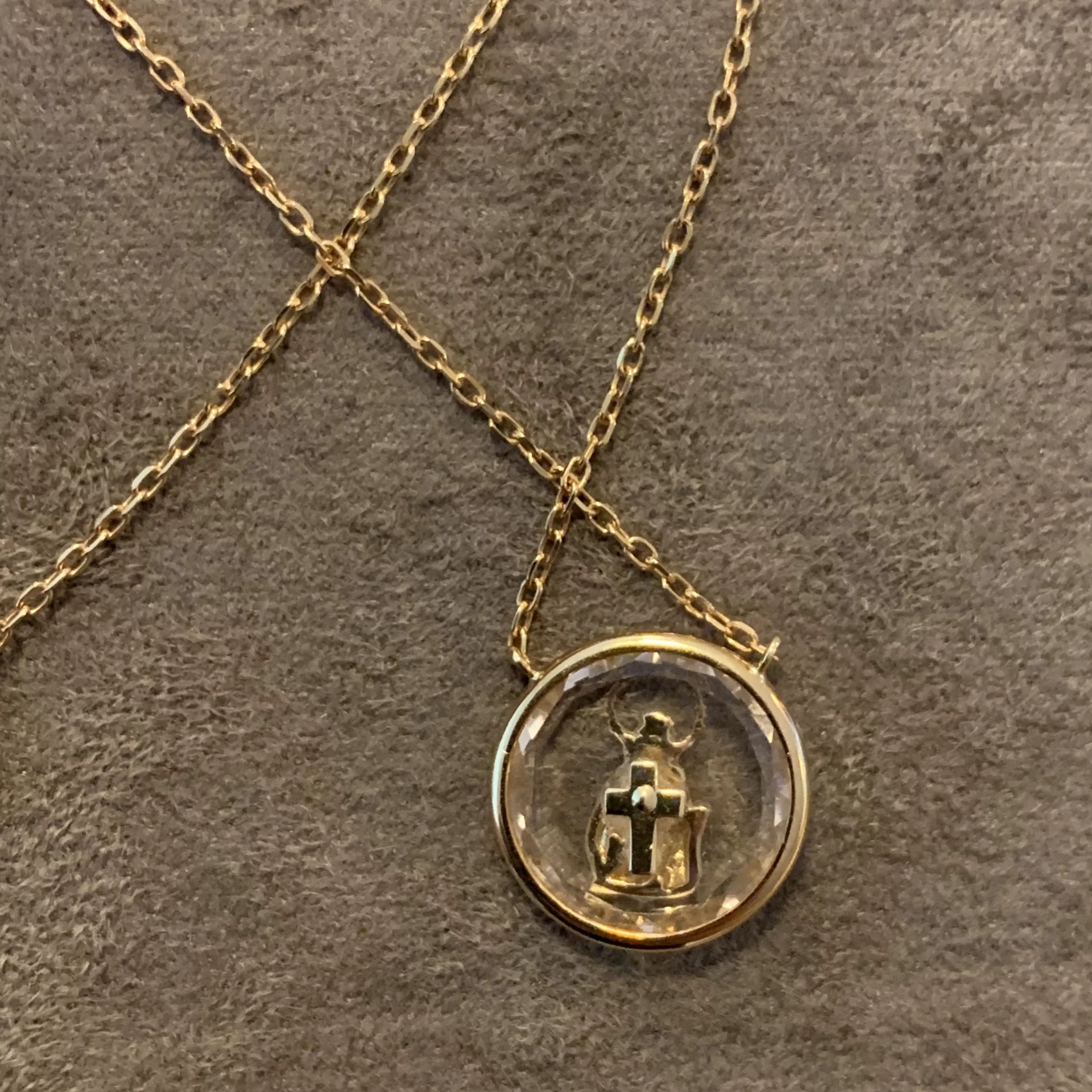 Escapulário Proteção Redondo - Carla Amorim 