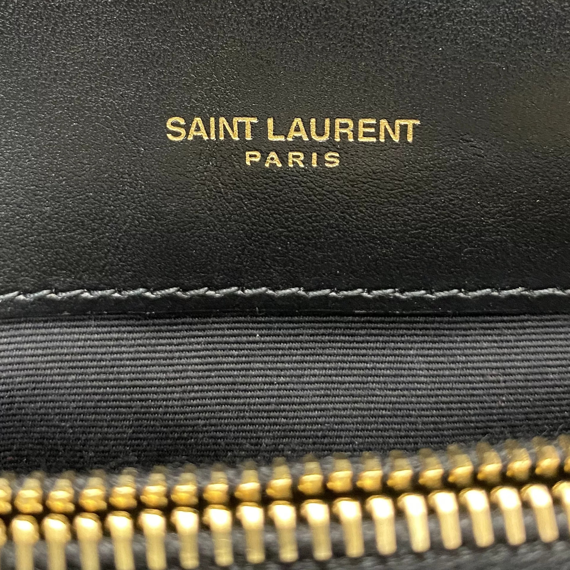 Bolsa Saint Laurent LouLou Pequena