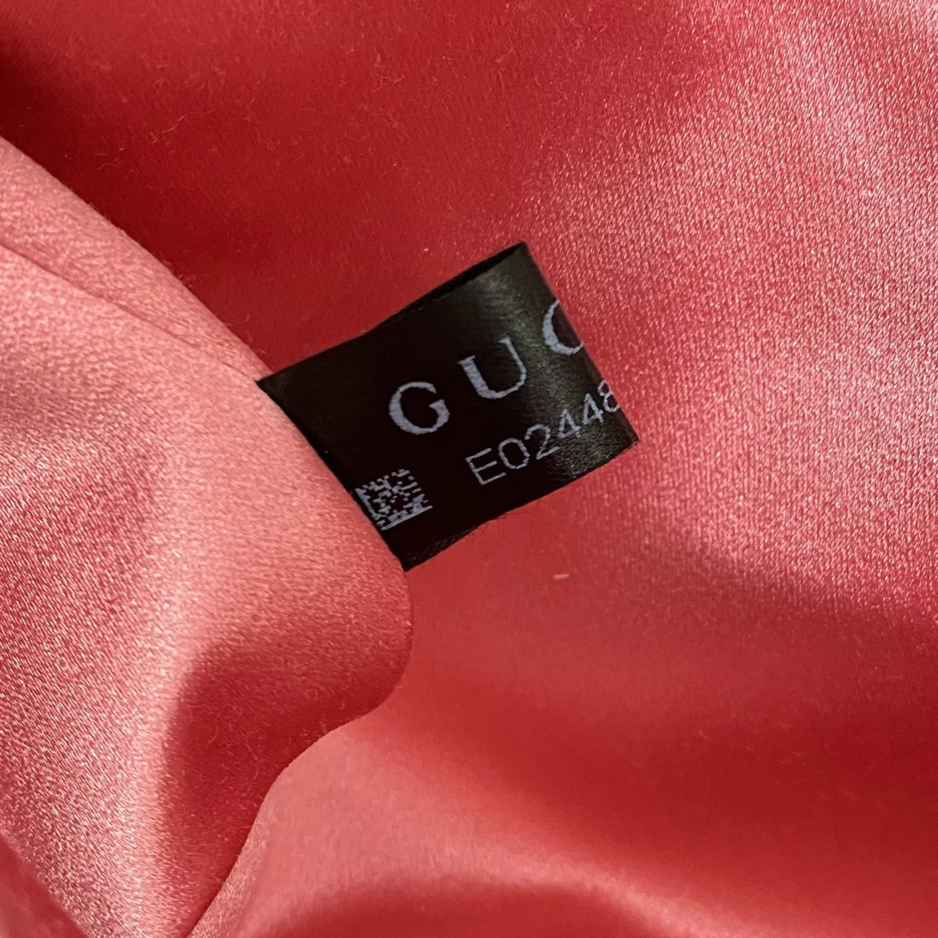 Bolsa Gucci GG Marmont Veludo Preta