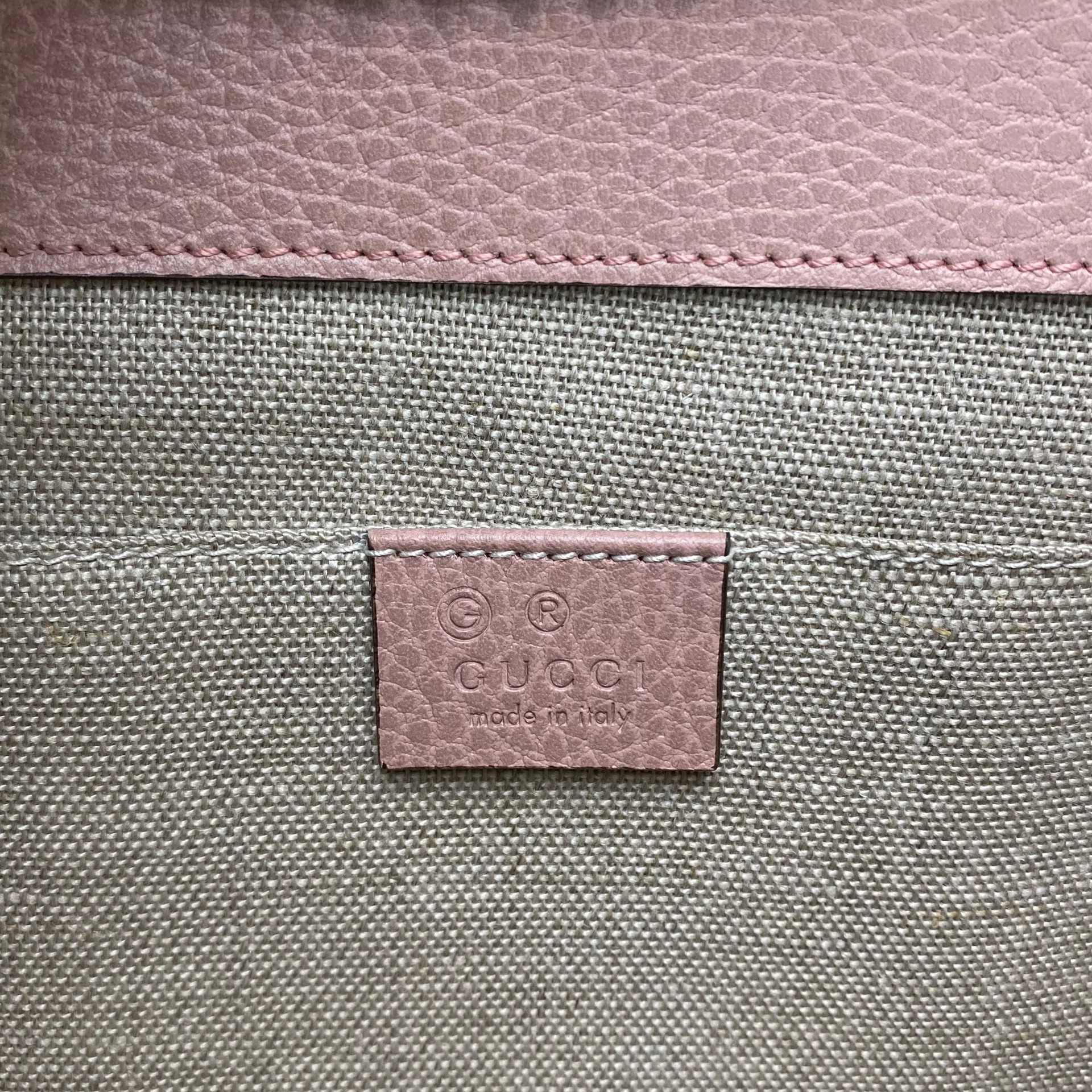 Bolsa Gucci Interlocking G Rosa